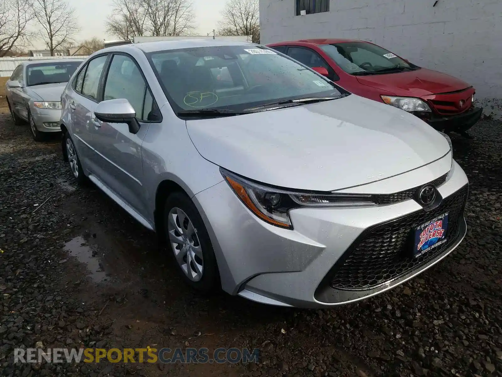 1 Photograph of a damaged car 5YFEPRAE9LP074608 TOYOTA COROLLA 2020