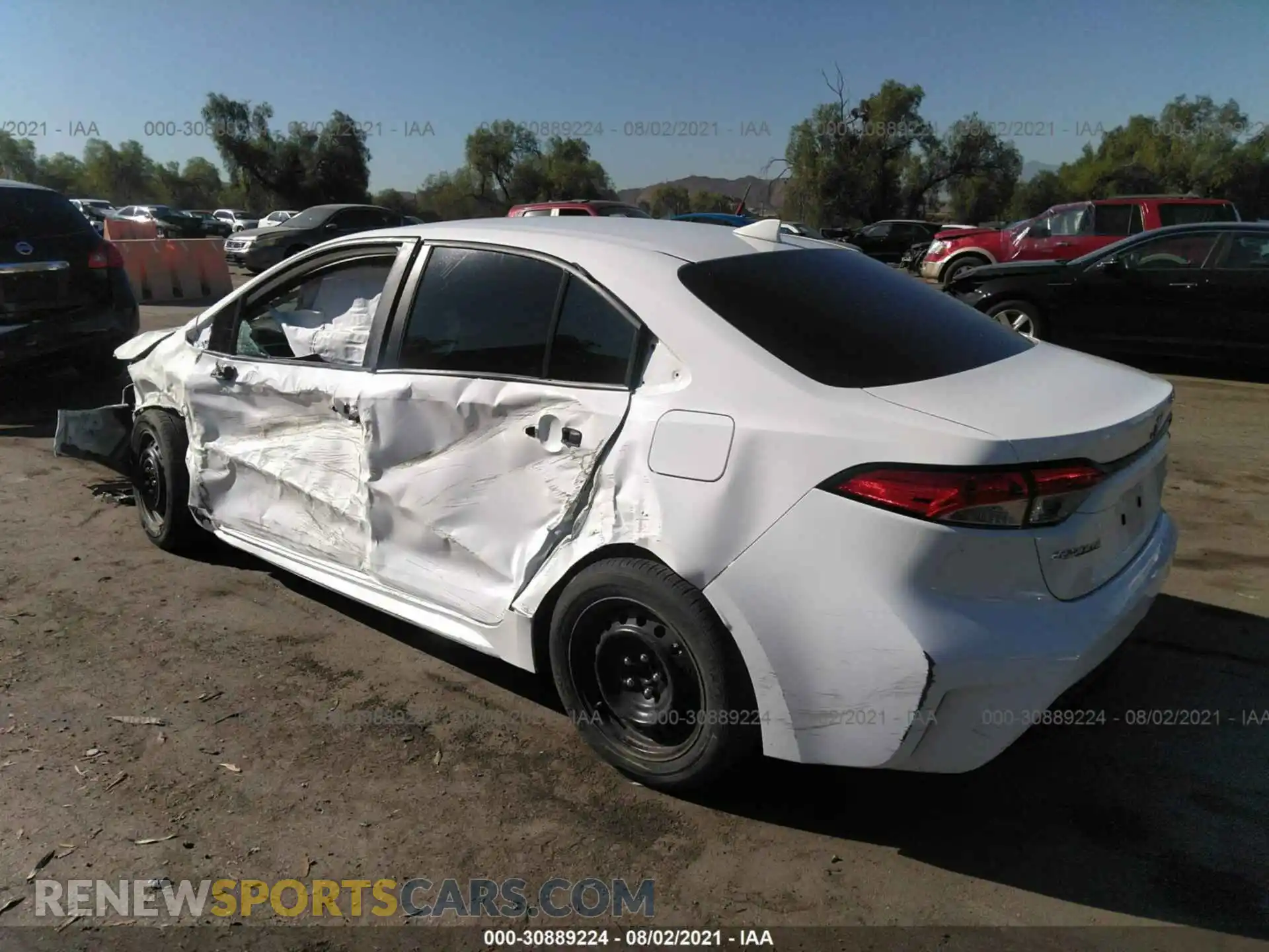 3 Photograph of a damaged car 5YFEPRAE9LP080019 TOYOTA COROLLA 2020