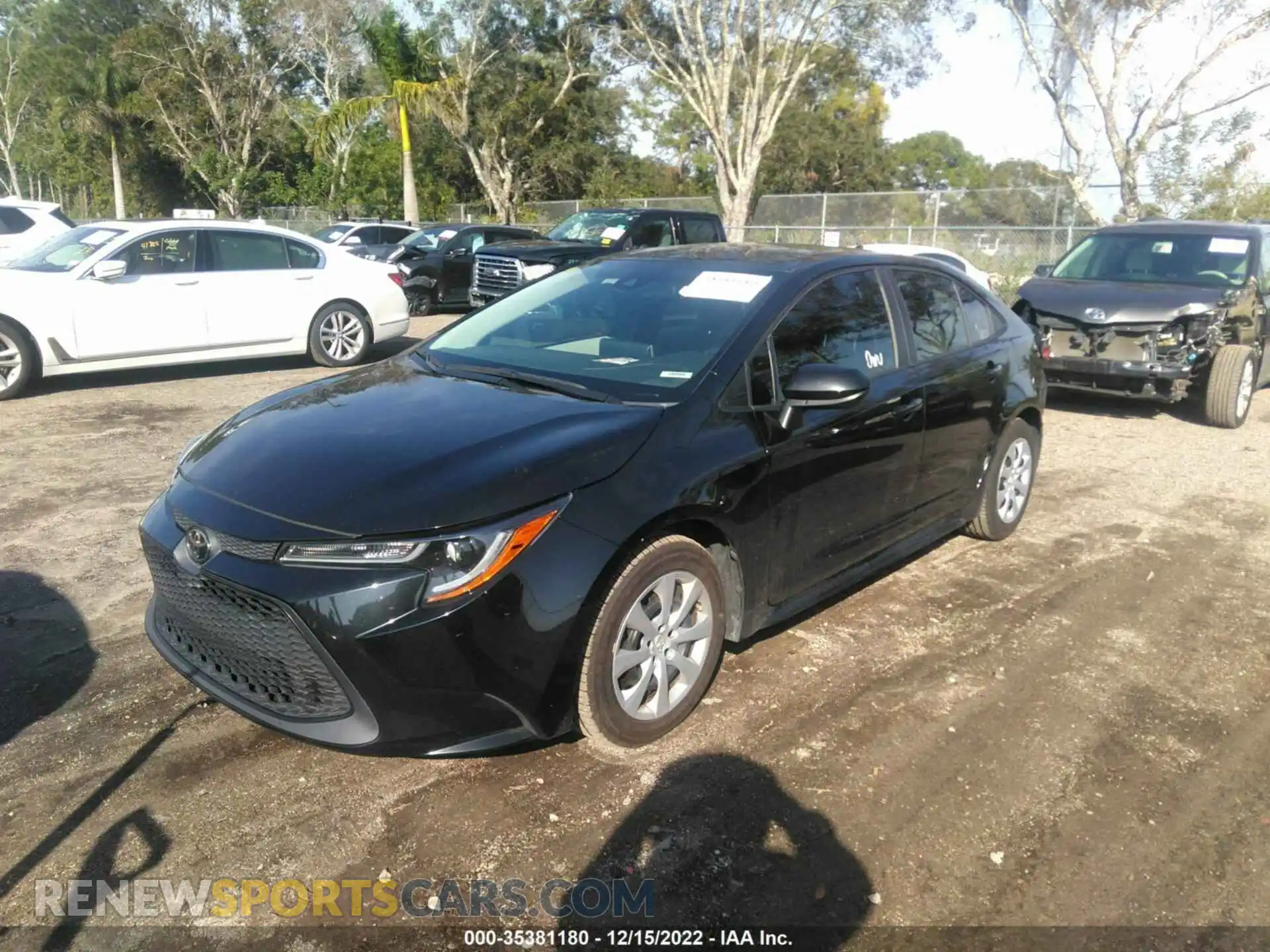2 Photograph of a damaged car 5YFEPRAE9LP082255 TOYOTA COROLLA 2020
