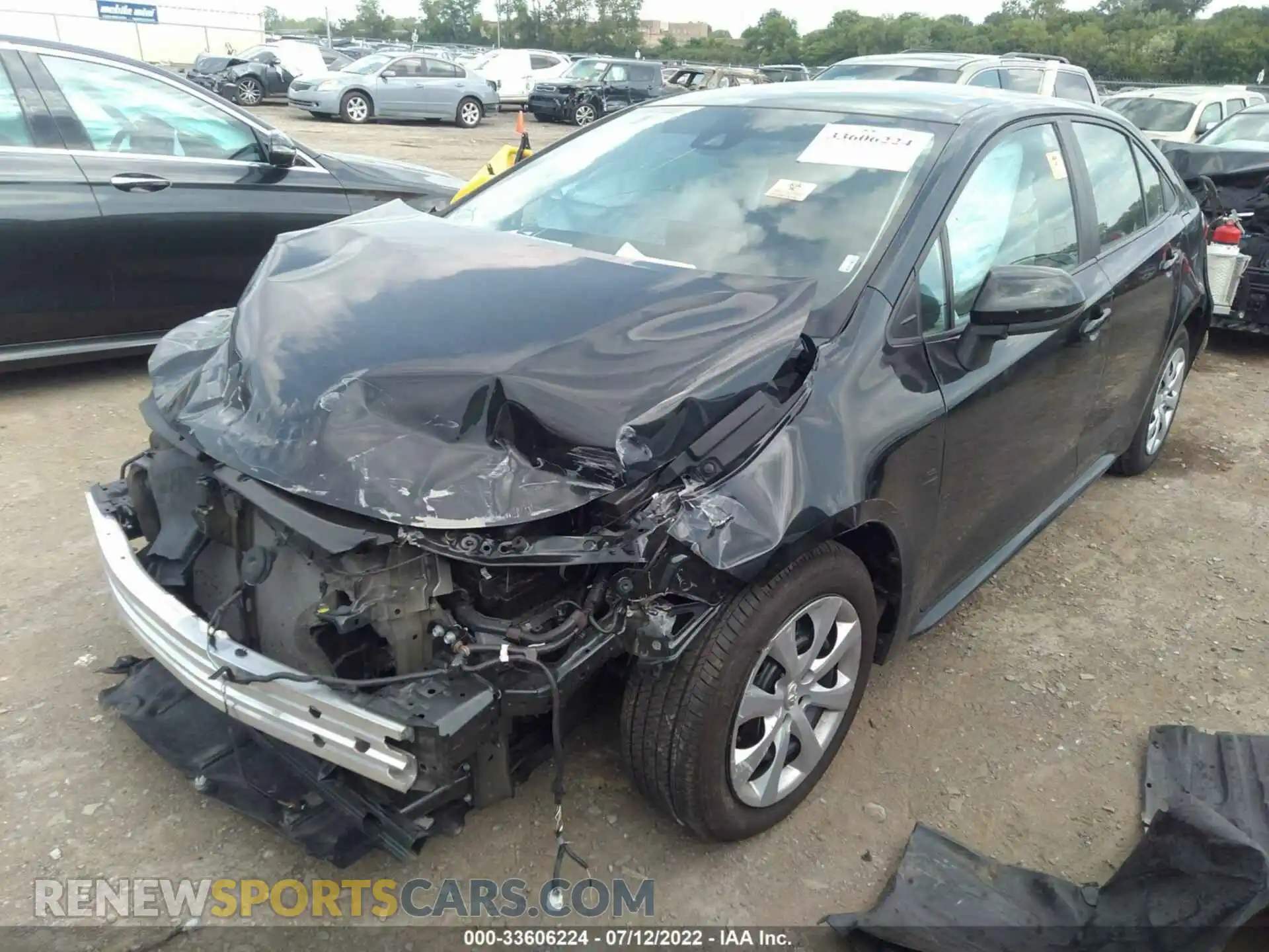 2 fotografías del automóvil dañado 5YFEPRAE9LP089402 TOYOTA COROLLA 2020