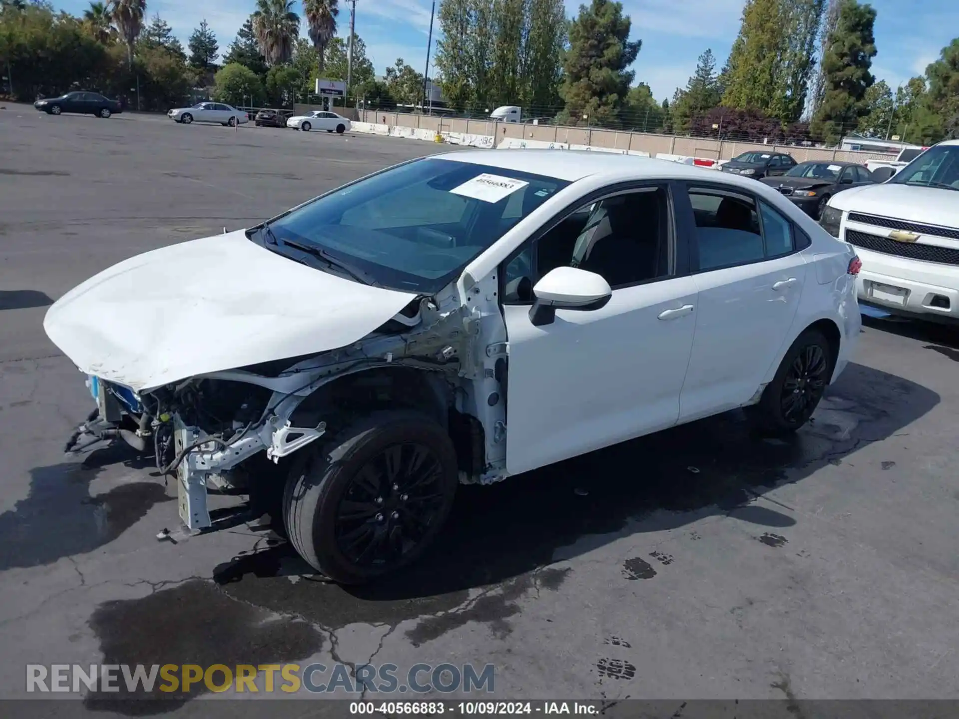 2 Photograph of a damaged car 5YFEPRAE9LP094339 TOYOTA COROLLA 2020