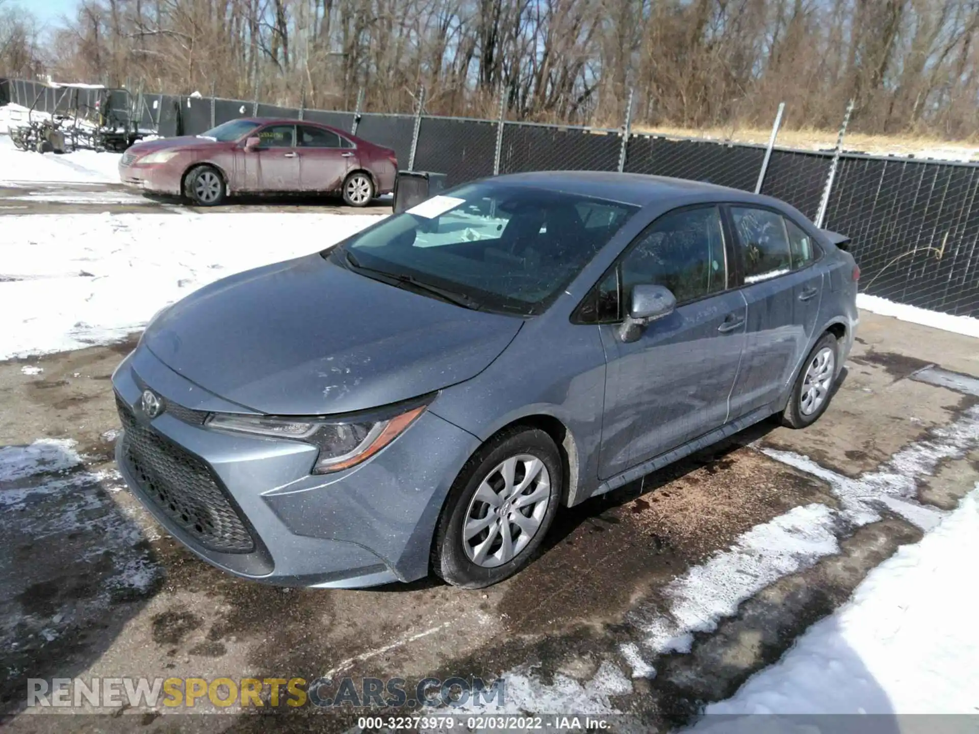 2 Photograph of a damaged car 5YFEPRAE9LP095636 TOYOTA COROLLA 2020