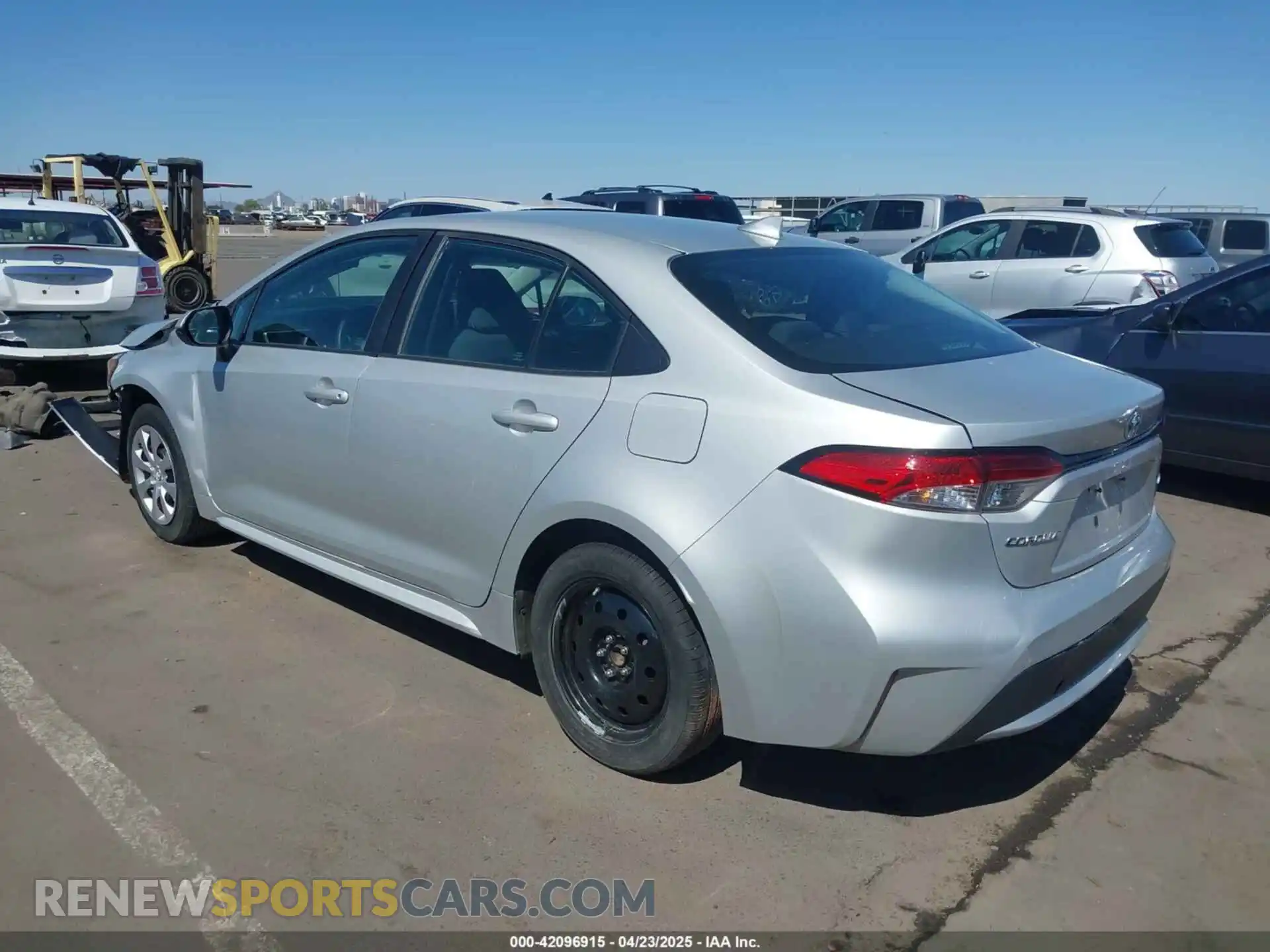 3 Photograph of a damaged car 5YFEPRAE9LP098455 TOYOTA COROLLA 2020