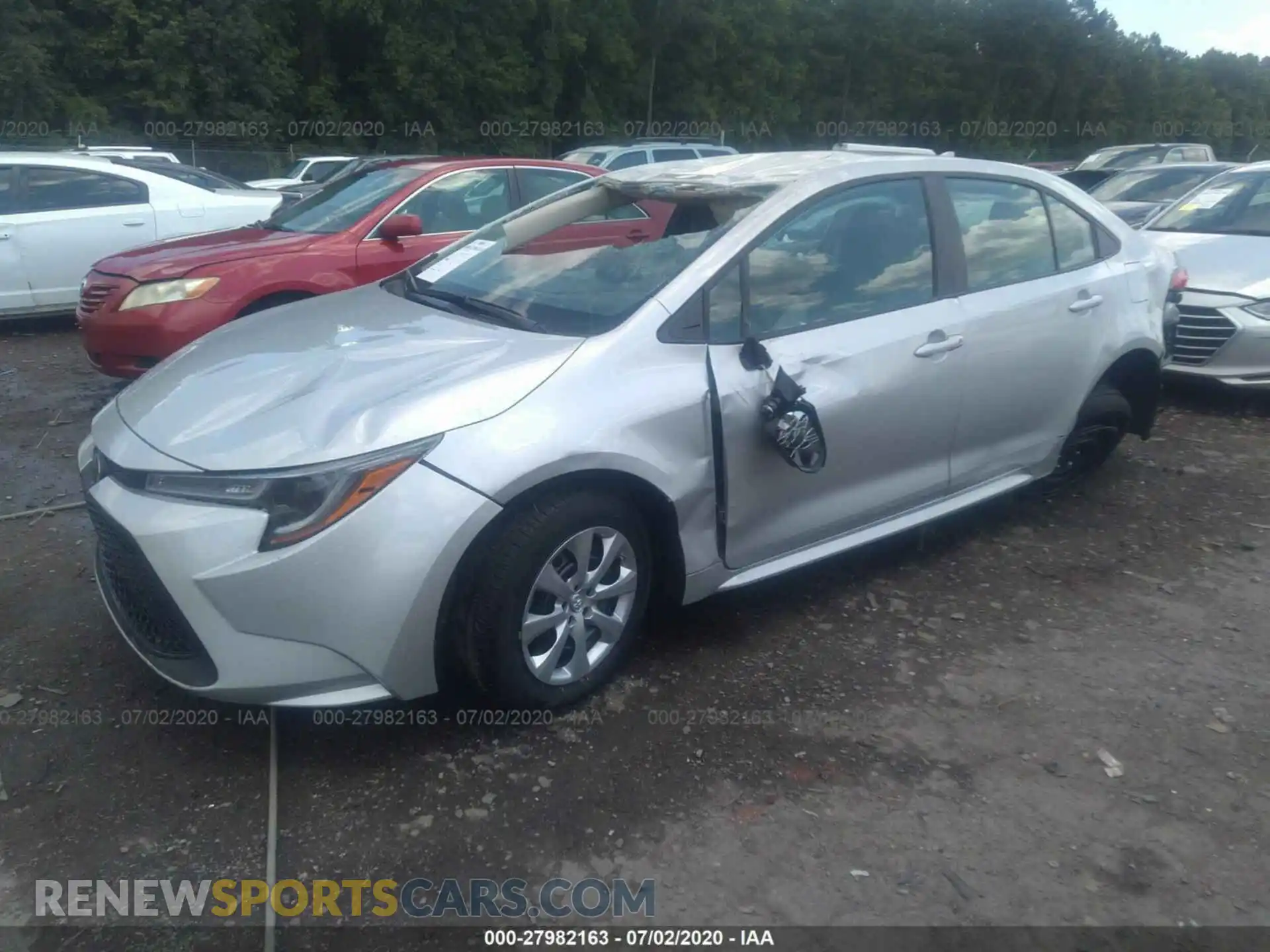 2 Photograph of a damaged car 5YFEPRAE9LP104092 TOYOTA COROLLA 2020