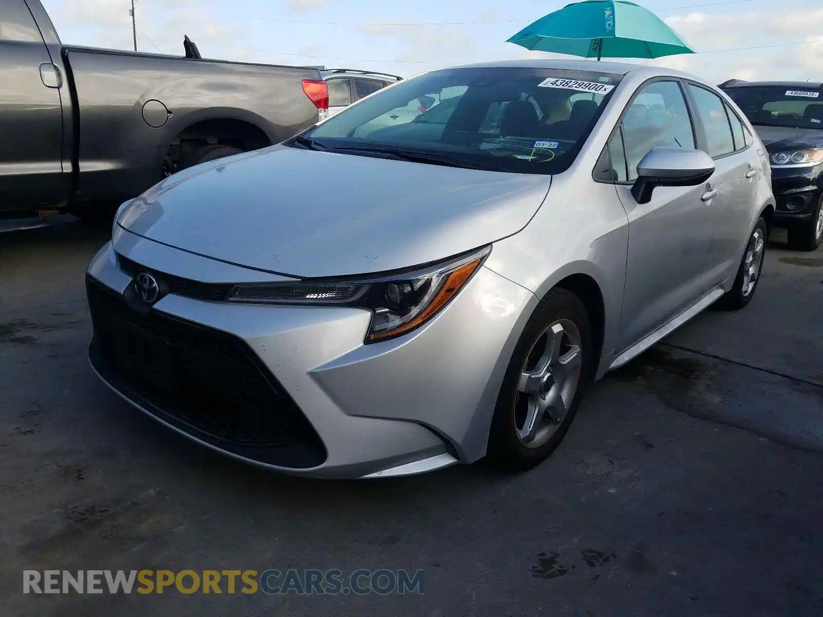 2 Photograph of a damaged car 5YFEPRAE9LP127209 TOYOTA COROLLA 2020