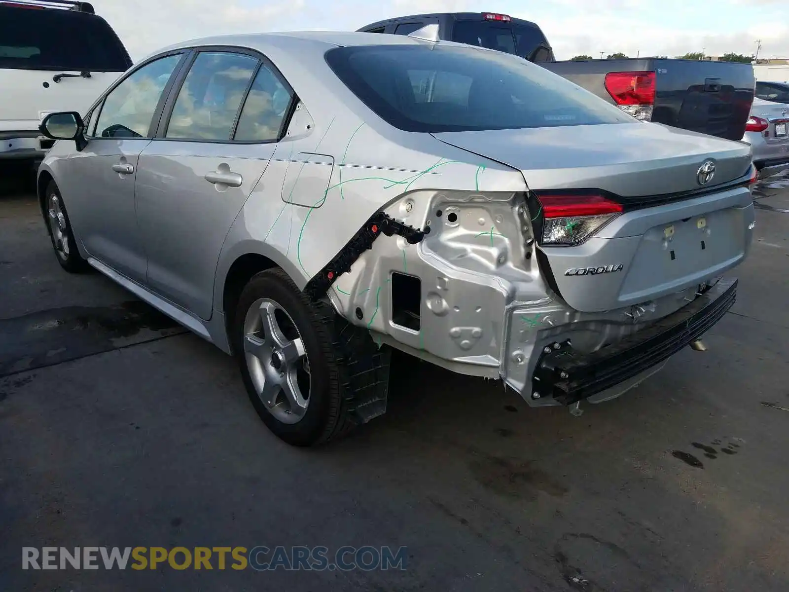 3 Photograph of a damaged car 5YFEPRAE9LP127209 TOYOTA COROLLA 2020