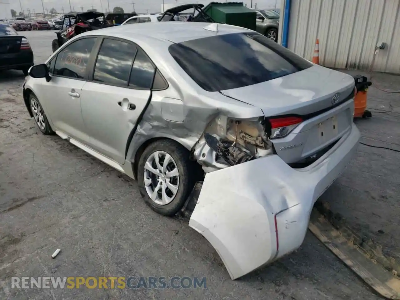 3 Photograph of a damaged car 5YFEPRAE9LP127596 TOYOTA COROLLA 2020