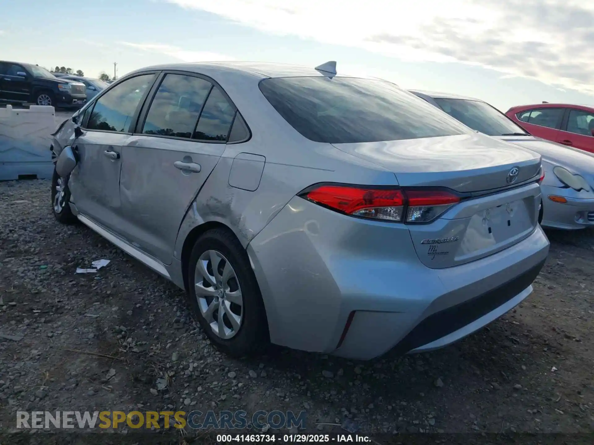 3 fotografías del automóvil dañado 5YFEPRAE9LP128697 TOYOTA COROLLA 2020