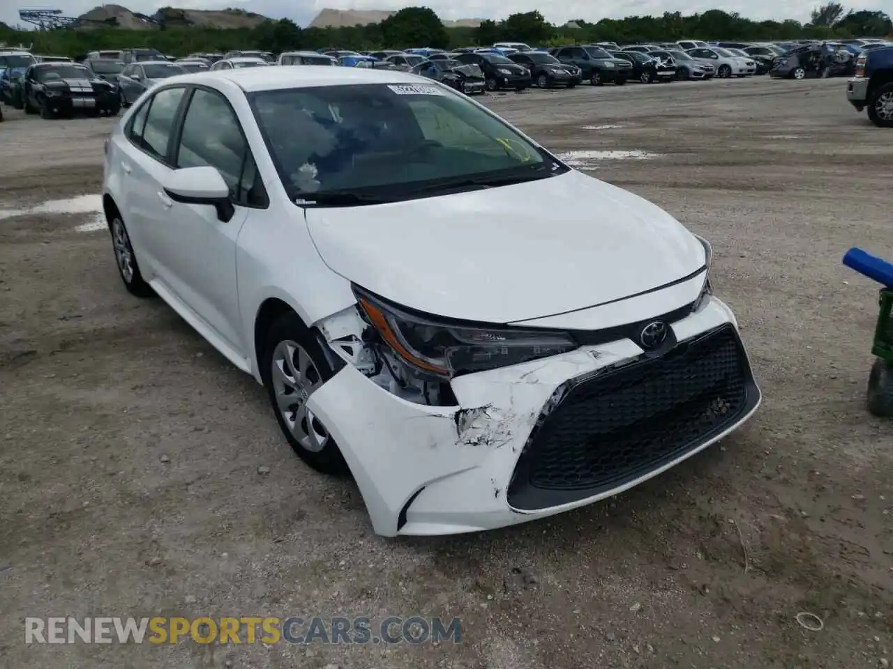 1 Photograph of a damaged car 5YFEPRAEXLP019004 TOYOTA COROLLA 2020