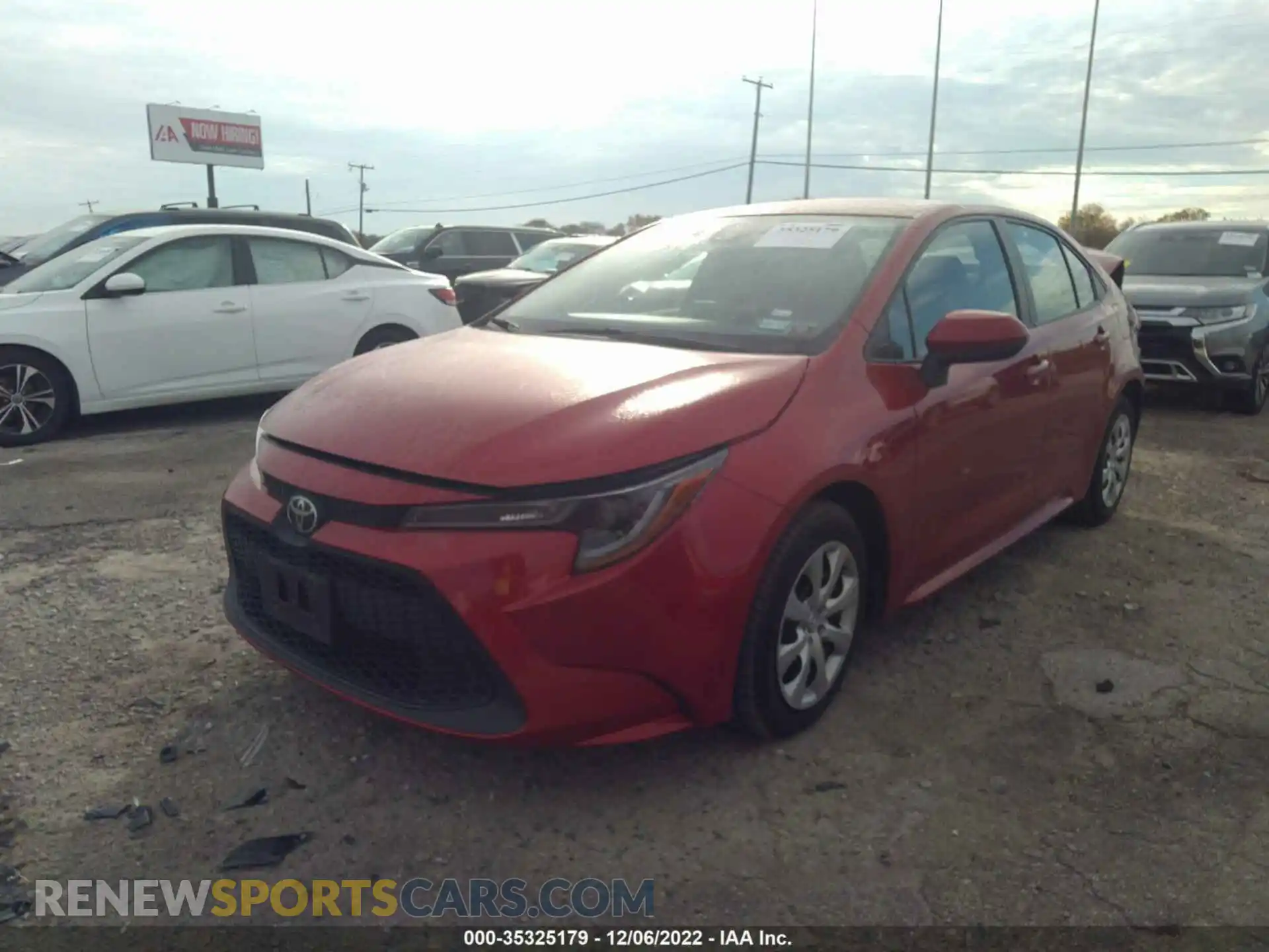 2 fotografías del automóvil dañado 5YFEPRAEXLP039446 TOYOTA COROLLA 2020