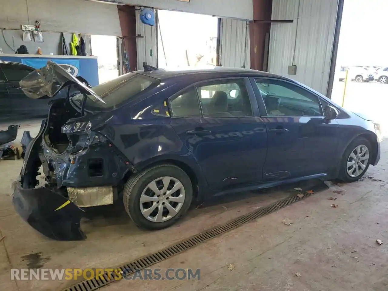 3 Photograph of a damaged car 5YFEPRAEXLP061186 TOYOTA COROLLA 2020