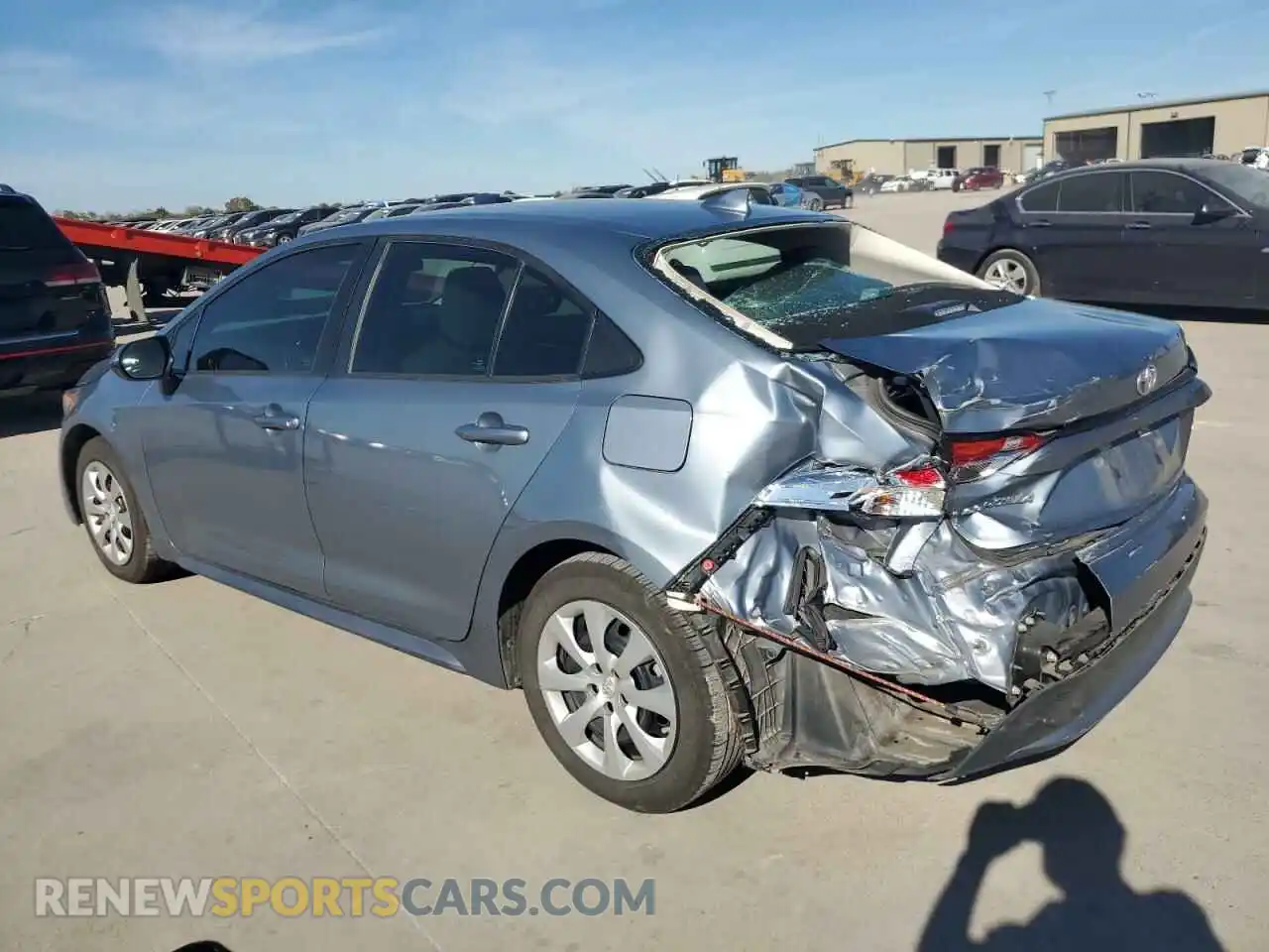2 Photograph of a damaged car 5YFEPRAEXLP070695 TOYOTA COROLLA 2020