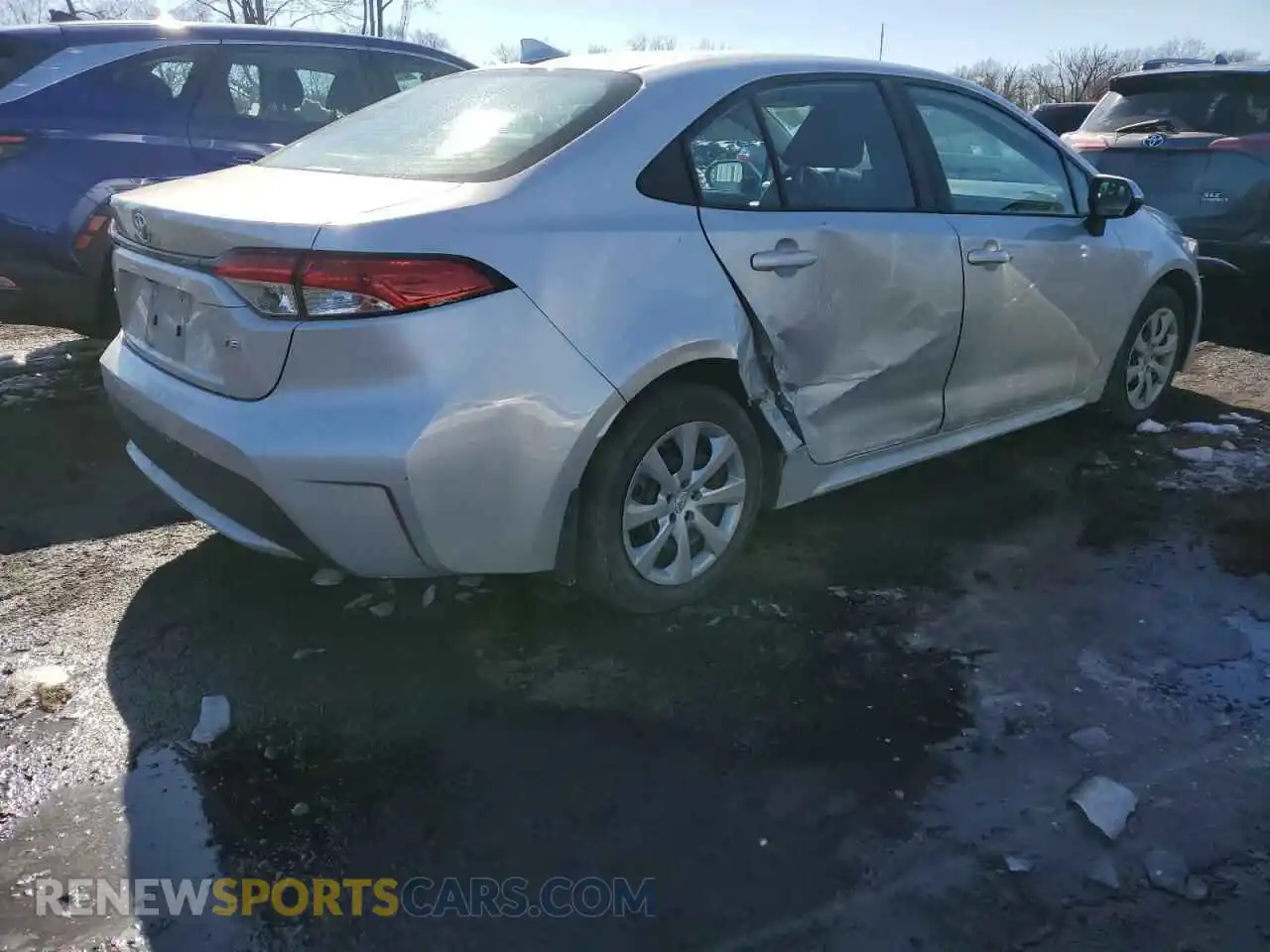 3 Photograph of a damaged car 5YFEPRAEXLP080546 TOYOTA COROLLA 2020