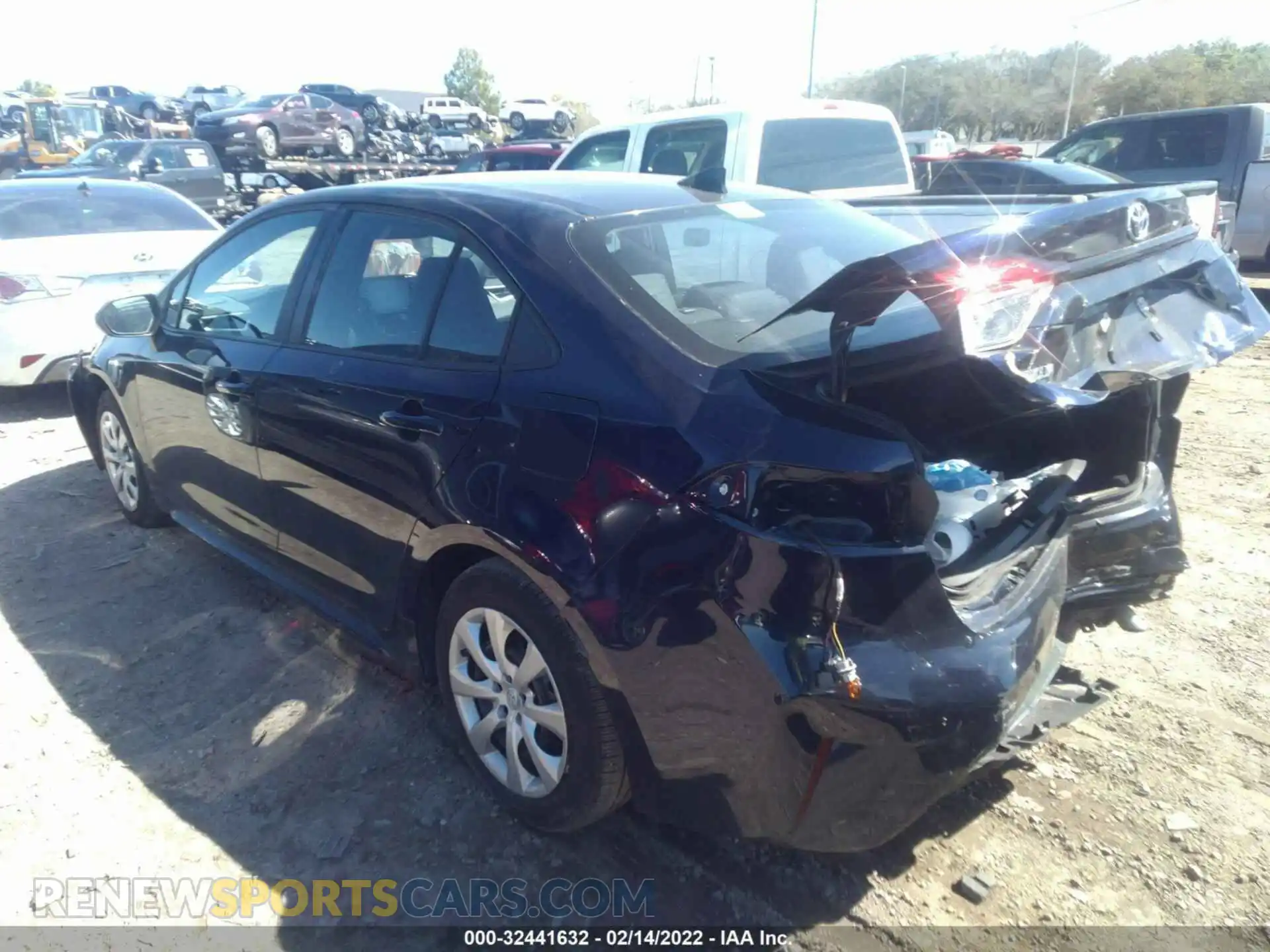 3 Photograph of a damaged car 5YFEPRAEXLP083575 TOYOTA COROLLA 2020