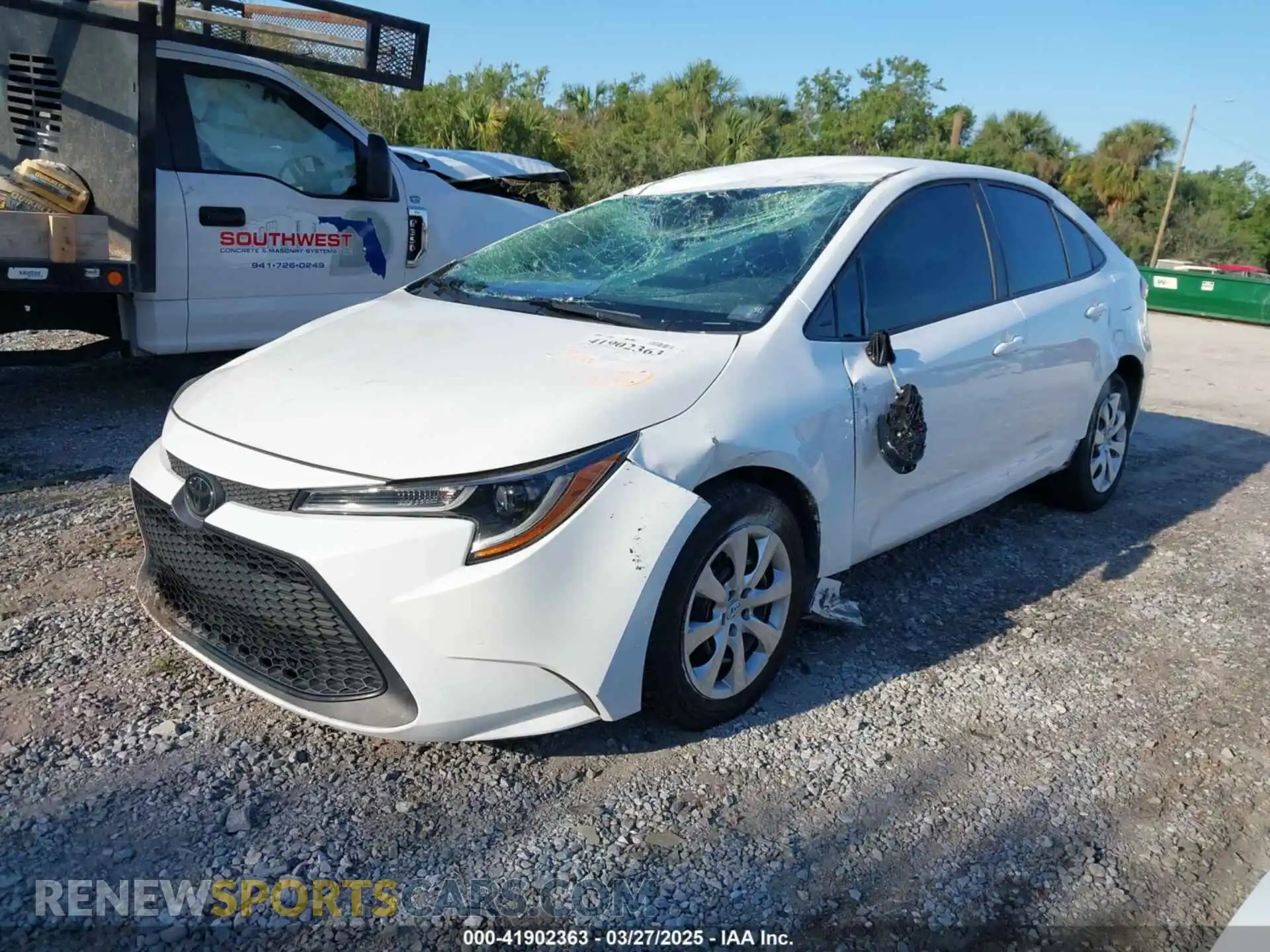2 Photograph of a damaged car 5YFEPRAEXLP092941 TOYOTA COROLLA 2020
