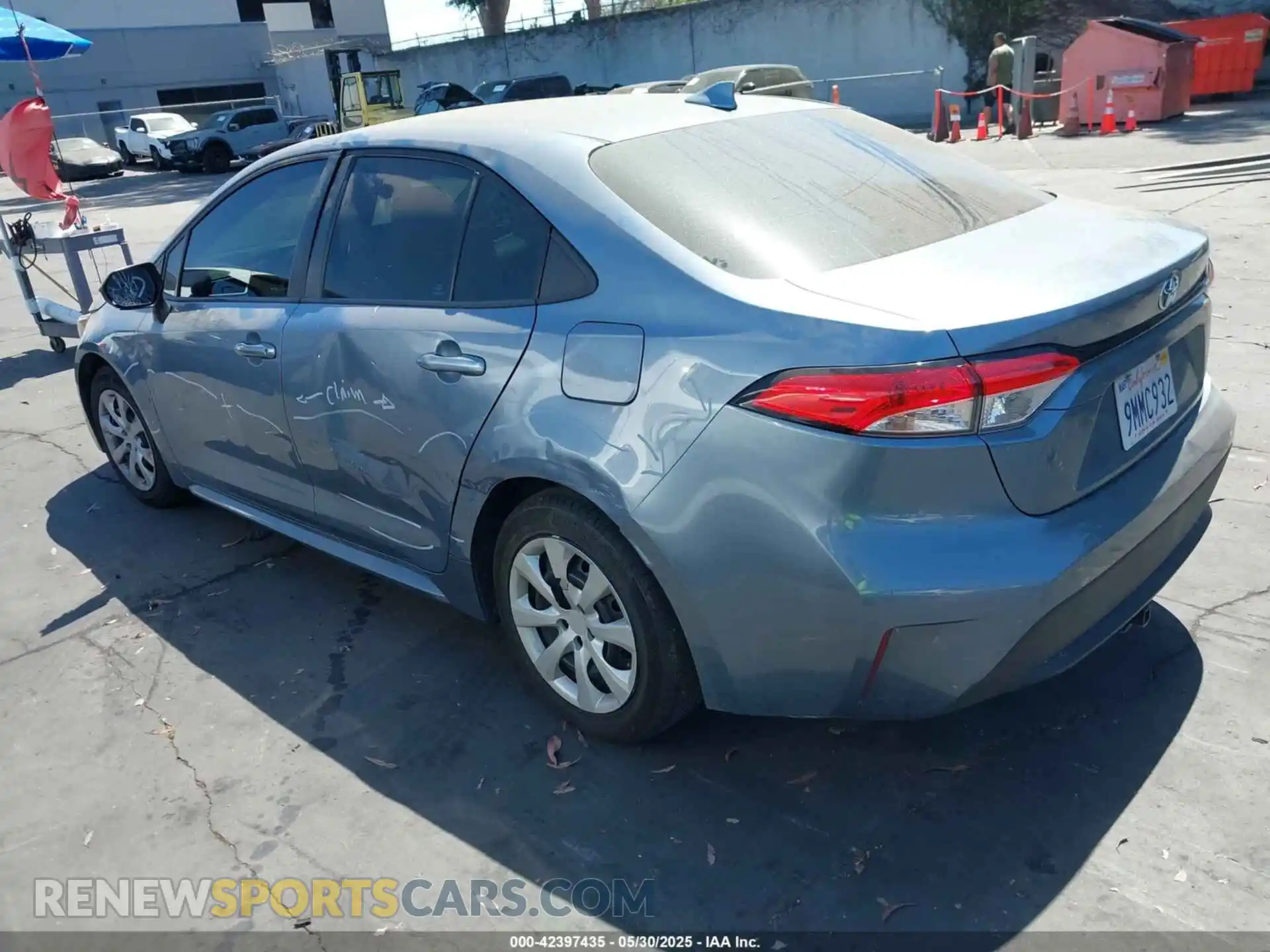 3 Photograph of a damaged car 5YFEPRAEXLP094978 TOYOTA COROLLA 2020