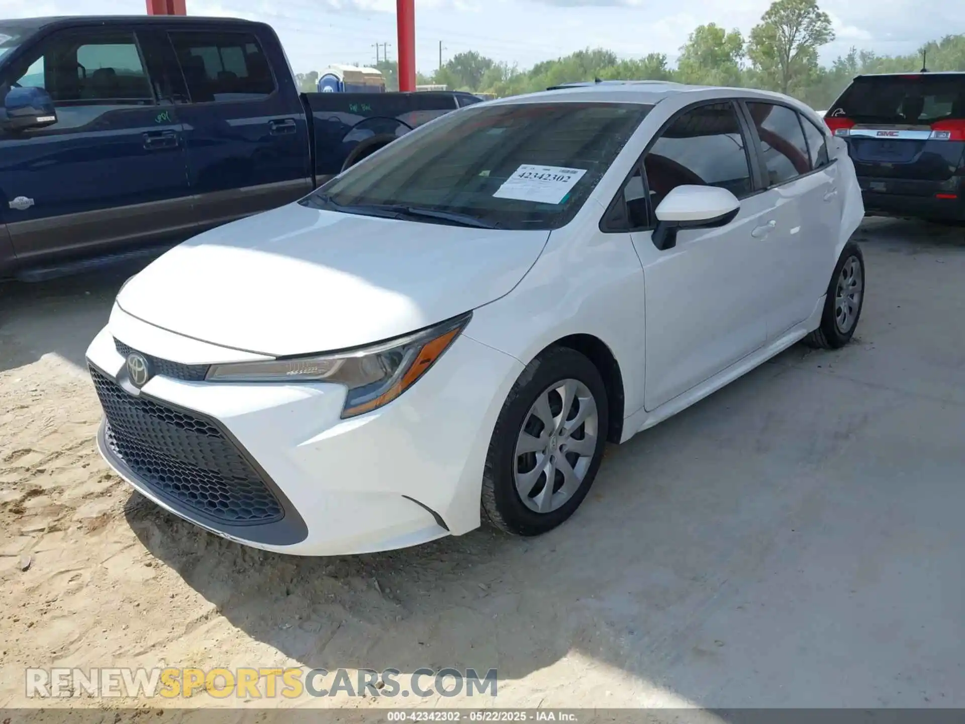 2 Photograph of a damaged car 5YFEPRAEXLP101119 TOYOTA COROLLA 2020