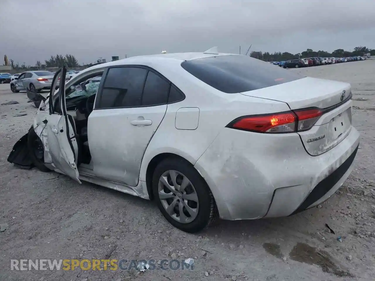 2 Photograph of a damaged car 5YFEPRAEXLP117837 TOYOTA COROLLA 2020