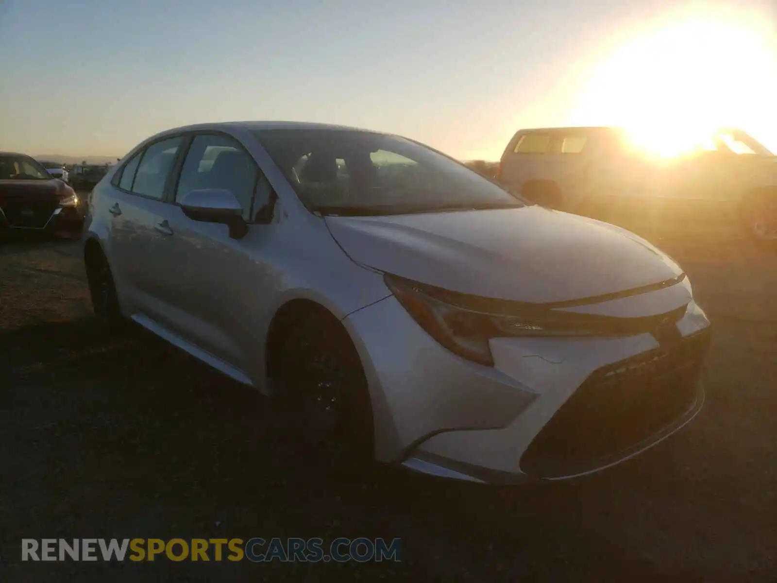 1 Photograph of a damaged car 5YFEPRAEXLP121032 TOYOTA COROLLA 2020