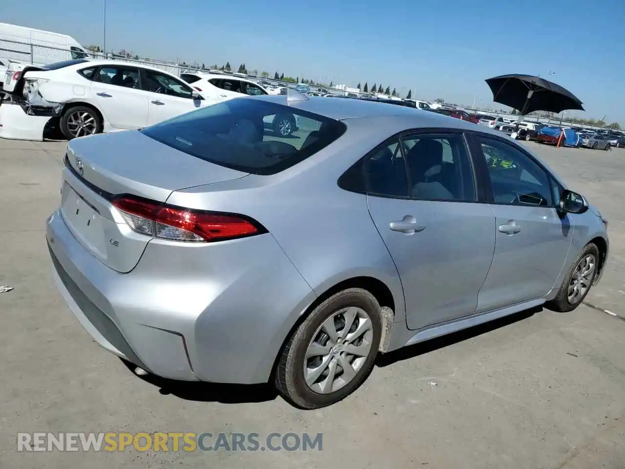 3 Photograph of a damaged car 5YFEPRAEXLP121743 TOYOTA COROLLA 2020