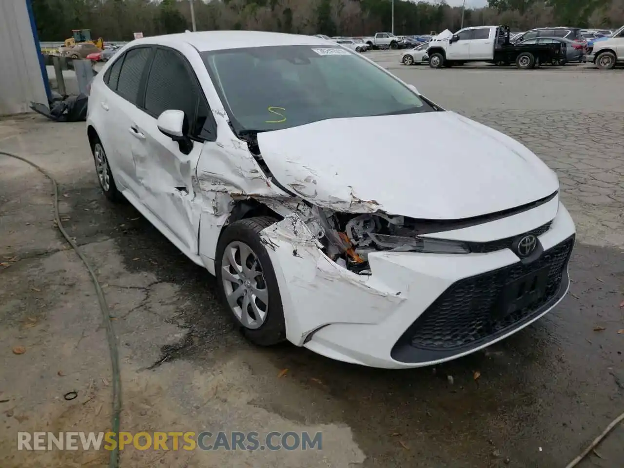 1 Photograph of a damaged car 5YFEPRAEXLP131088 TOYOTA COROLLA 2020