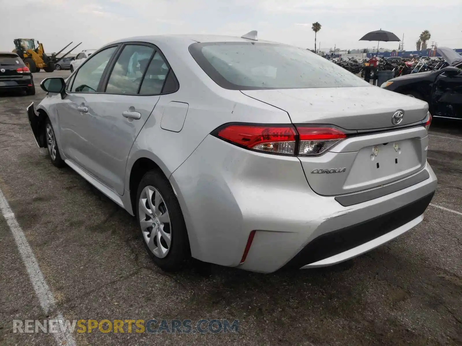 3 fotografías del automóvil dañado 5YFEPRAEXLP138610 TOYOTA COROLLA 2020