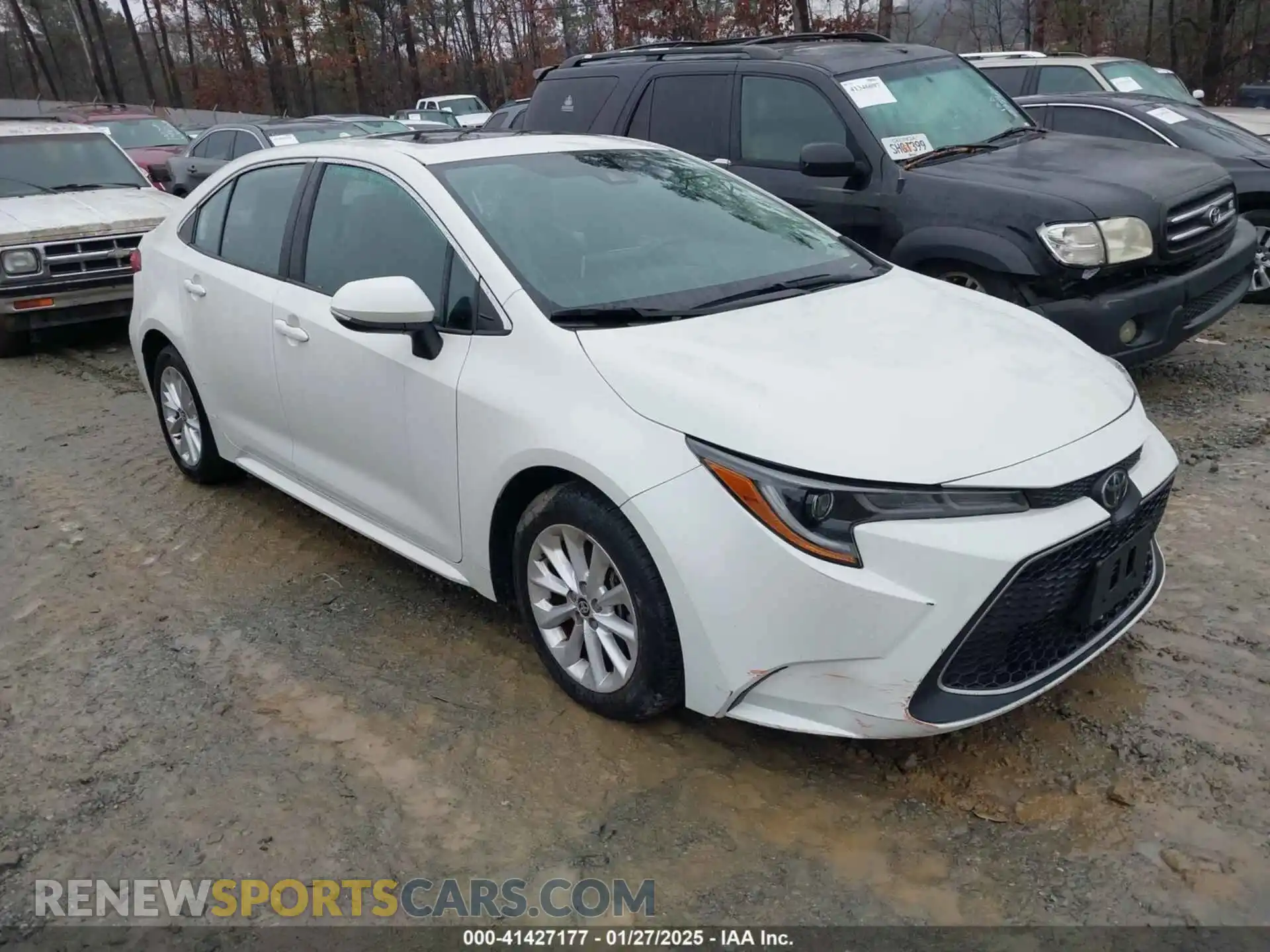1 Photograph of a damaged car 5YFFPRAE2LP048324 TOYOTA COROLLA 2020