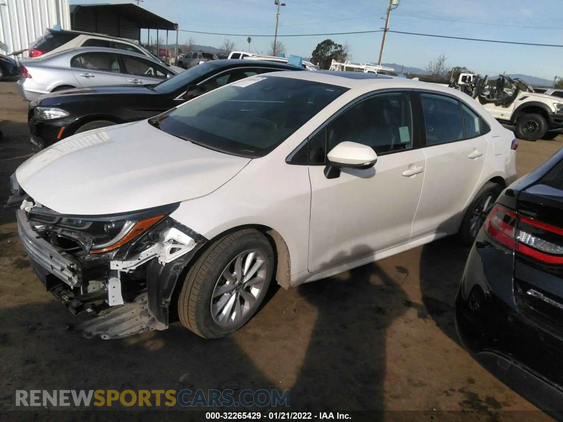 2 Photograph of a damaged car 5YFFPRAE2LP089892 TOYOTA COROLLA 2020