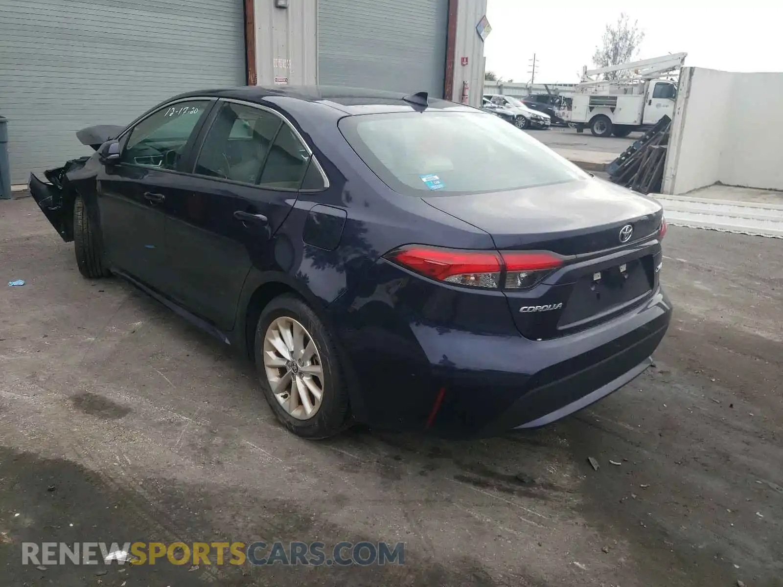 3 Photograph of a damaged car 5YFFPRAE7LP085109 TOYOTA COROLLA 2020