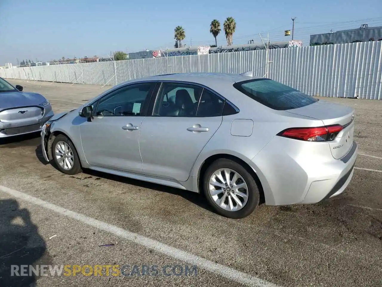 2 Photograph of a damaged car 5YFFPRAE8LP039398 TOYOTA COROLLA 2020