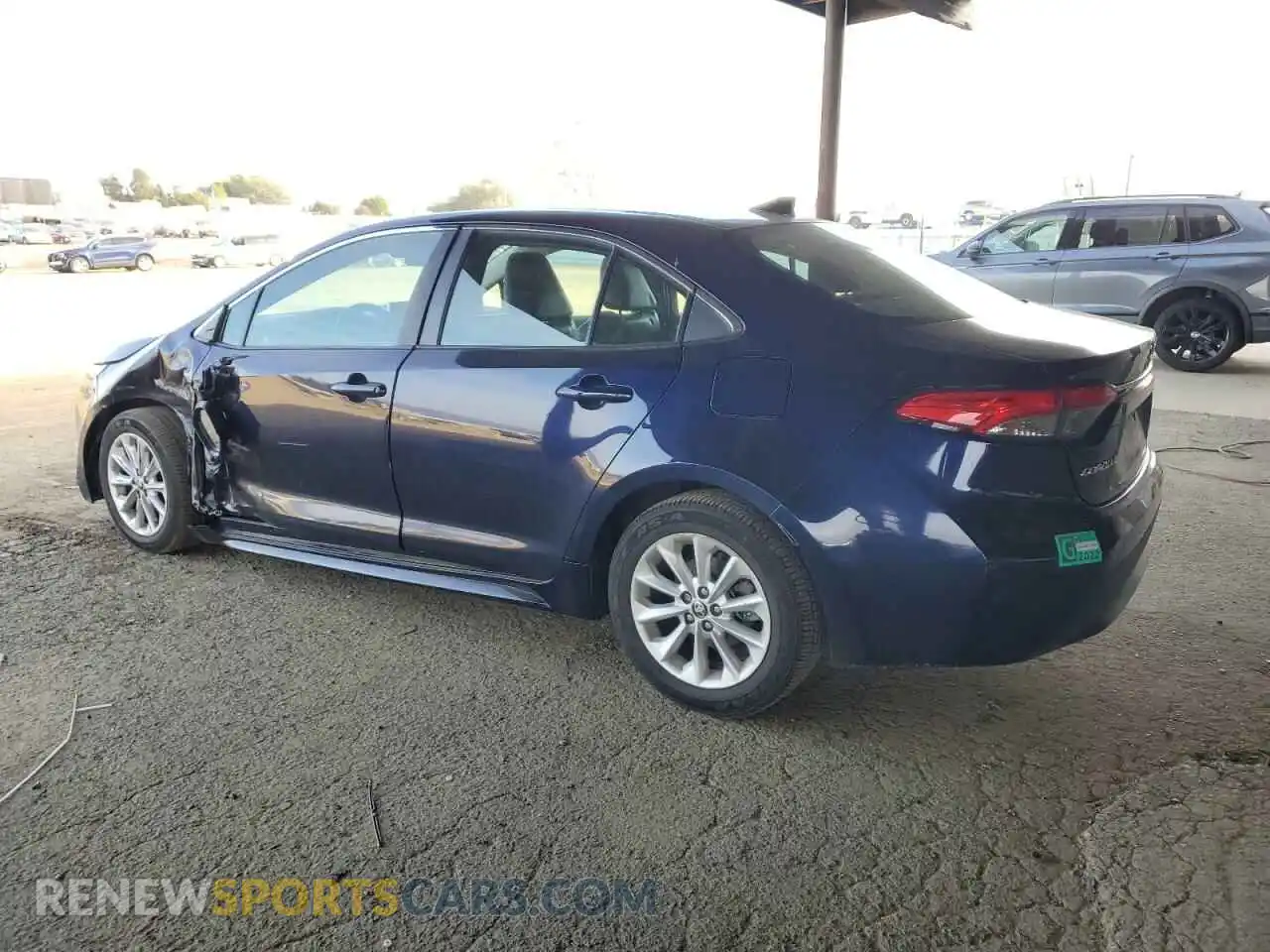 2 fotografías del automóvil dañado 5YFFPRAEXLP003776 TOYOTA COROLLA 2020