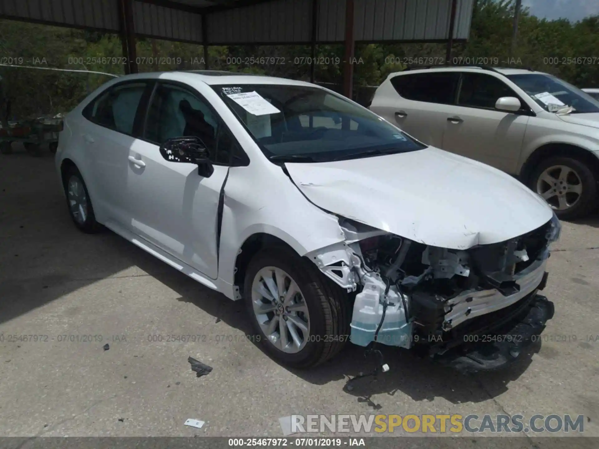 1 Photograph of a damaged car 5YFHPRAE2LP013839 TOYOTA COROLLA 2020