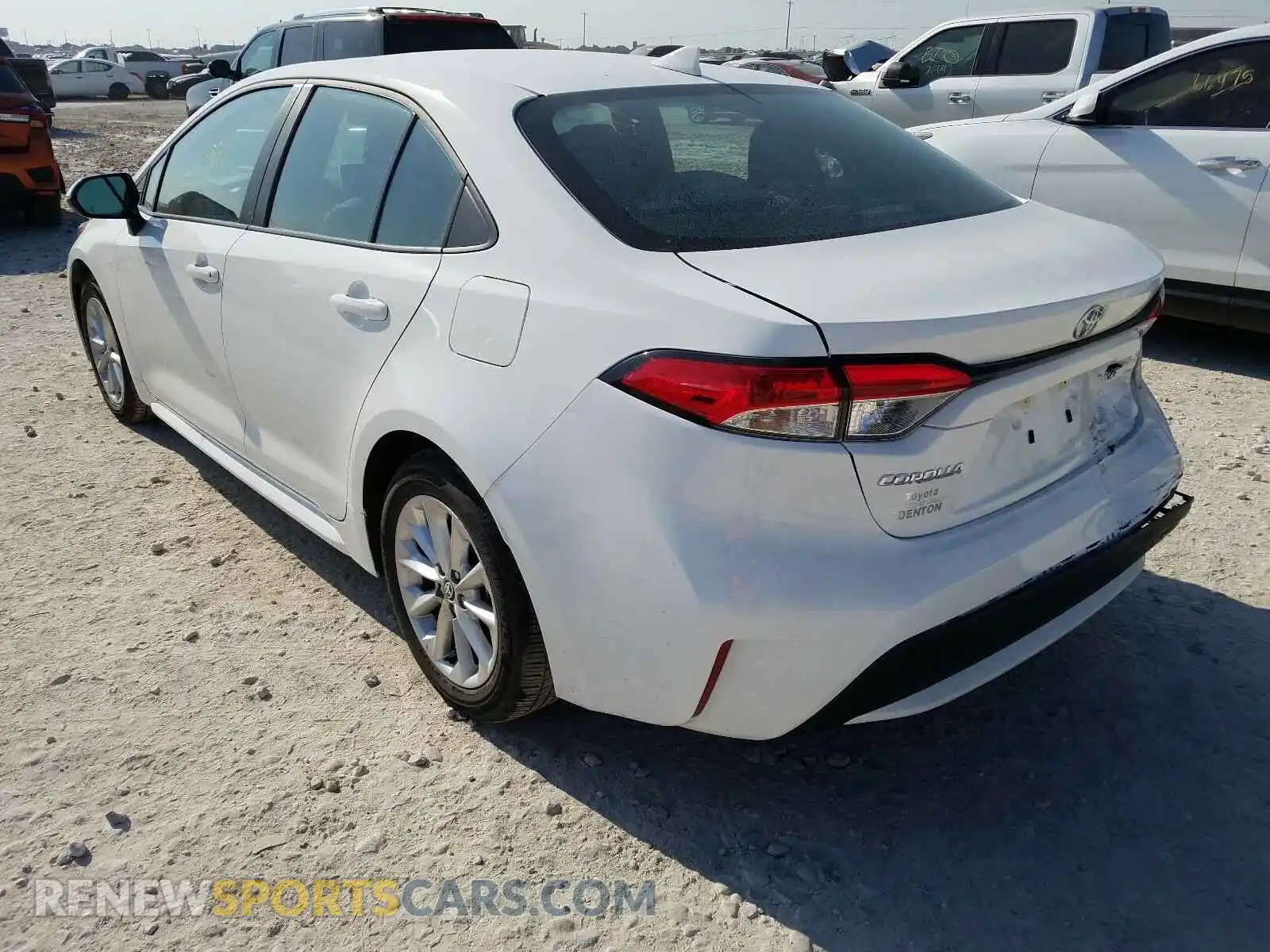 3 Photograph of a damaged car 5YFHPRAE3LP020346 TOYOTA COROLLA 2020