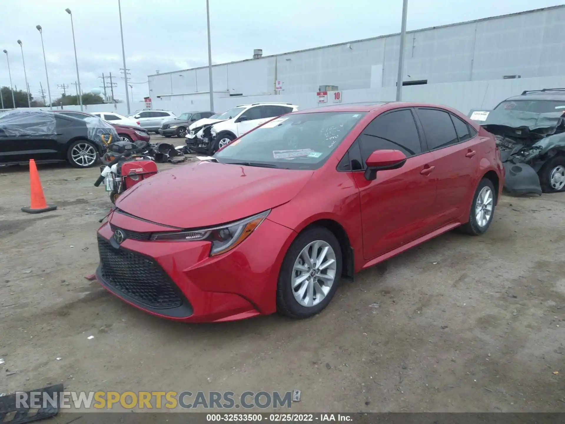 2 Photograph of a damaged car 5YFHPRAE7LP019622 TOYOTA COROLLA 2020