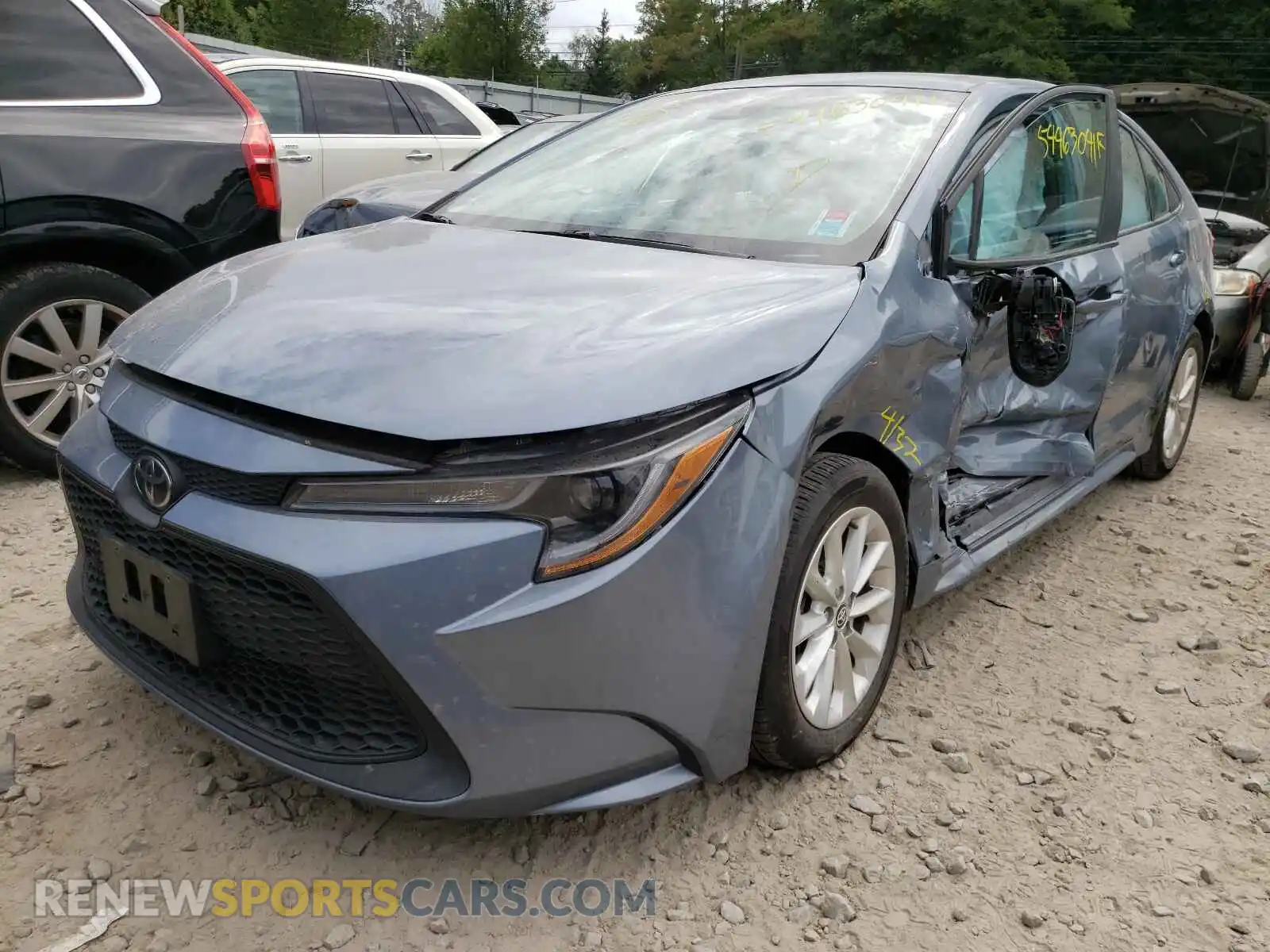 2 Photograph of a damaged car 5YFHPRAE7LP051468 TOYOTA COROLLA 2020