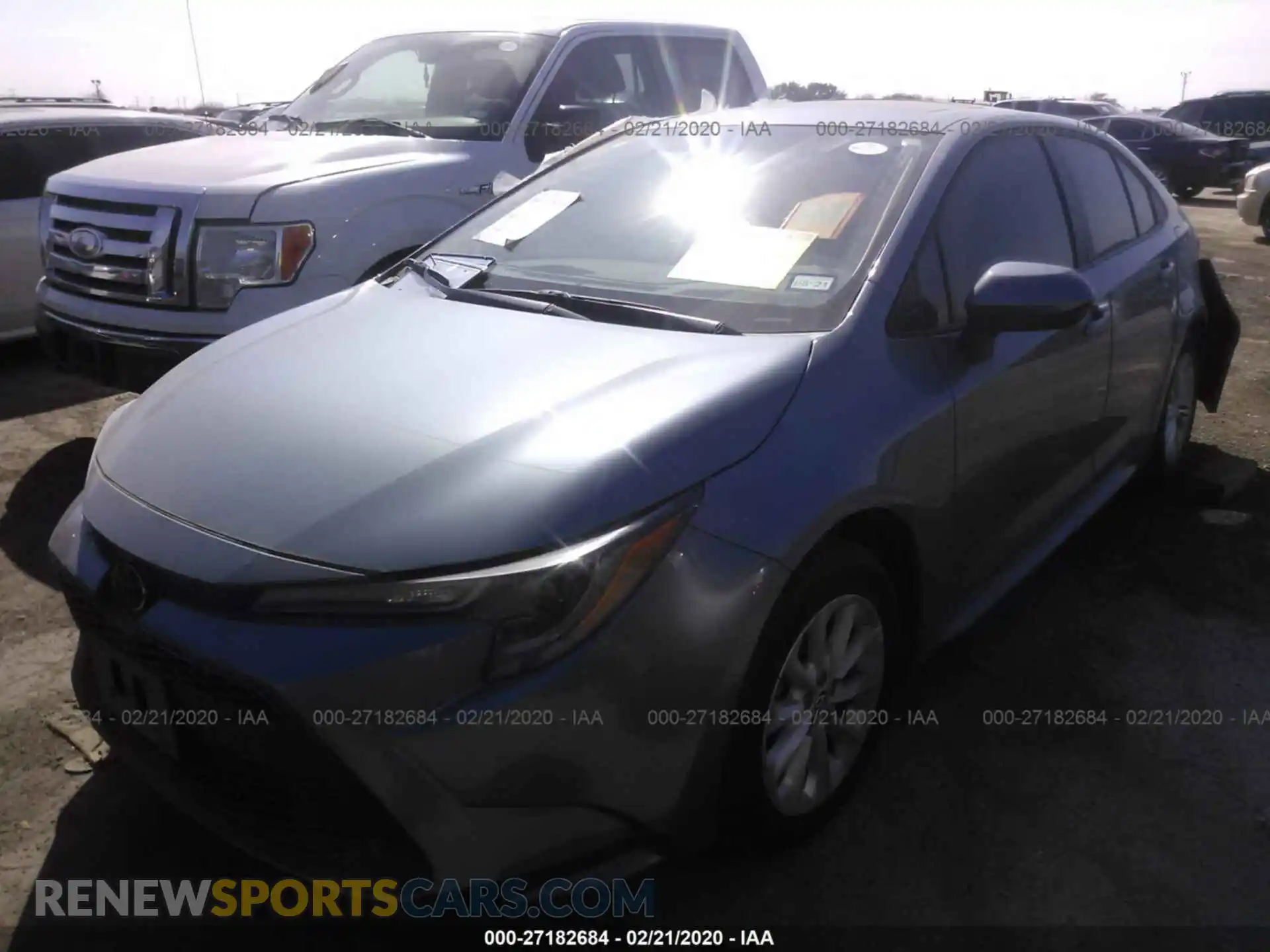 2 Photograph of a damaged car 5YFHPRAE8LP042536 TOYOTA COROLLA 2020
