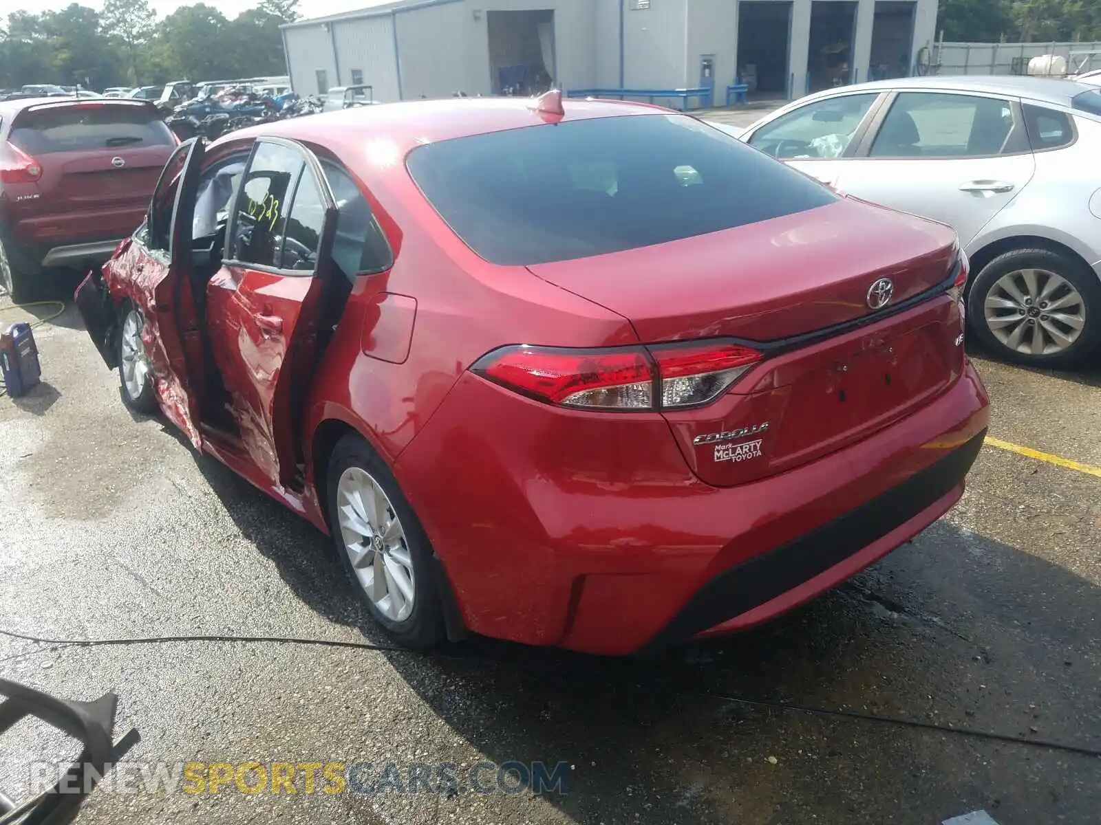3 Photograph of a damaged car 5YFHPRAE9LP026104 TOYOTA COROLLA 2020