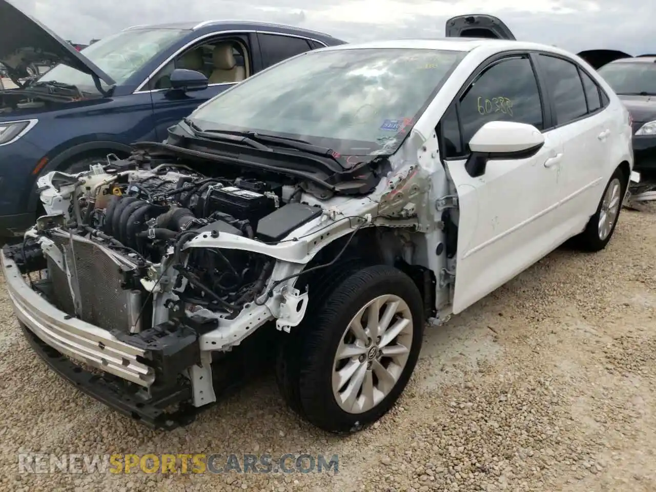 2 Photograph of a damaged car 5YFHPRAE9LP047731 TOYOTA COROLLA 2020