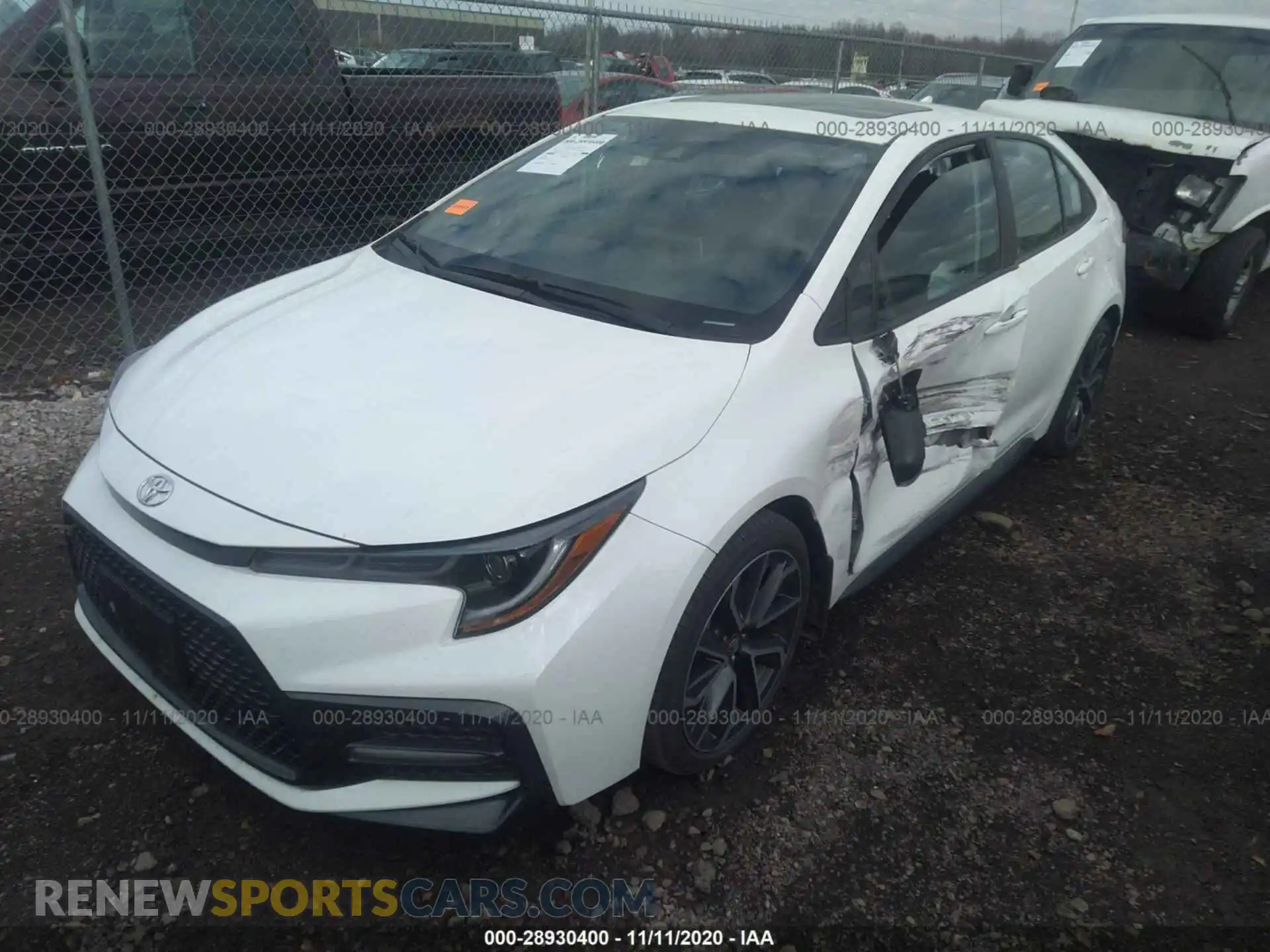 2 Photograph of a damaged car 5YFM4RCE2LP010945 TOYOTA COROLLA 2020