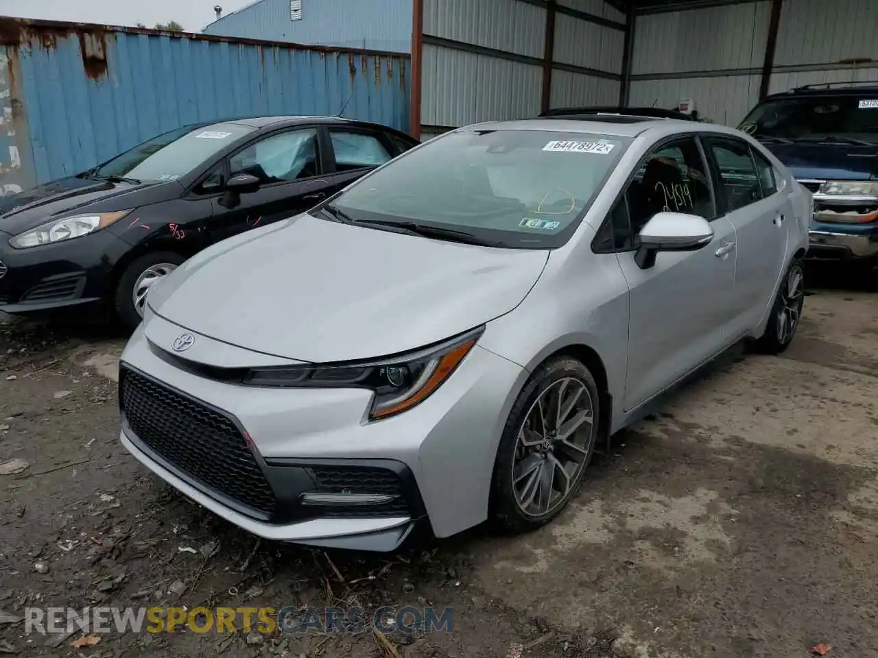 2 Photograph of a damaged car 5YFM4RCE2LP027597 TOYOTA COROLLA 2020