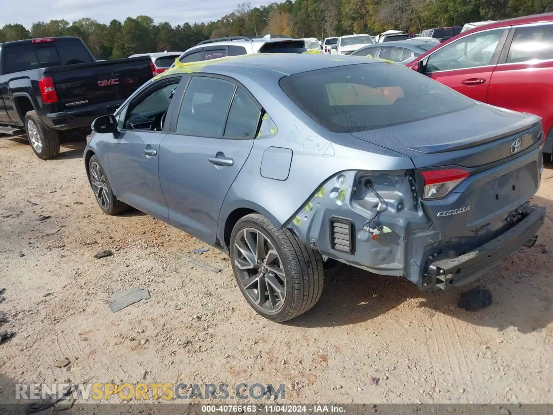 3 Photograph of a damaged car 5YFM4RCE2LP047039 TOYOTA COROLLA 2020