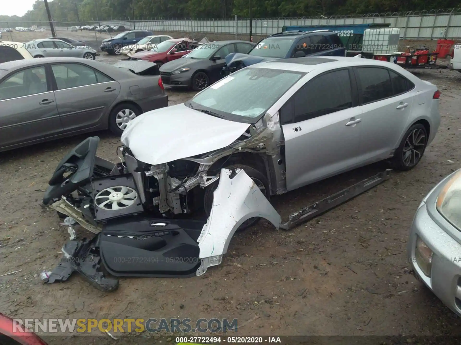 2 fotografías del automóvil dañado 5YFM4RCE3LP020027 TOYOTA COROLLA 2020