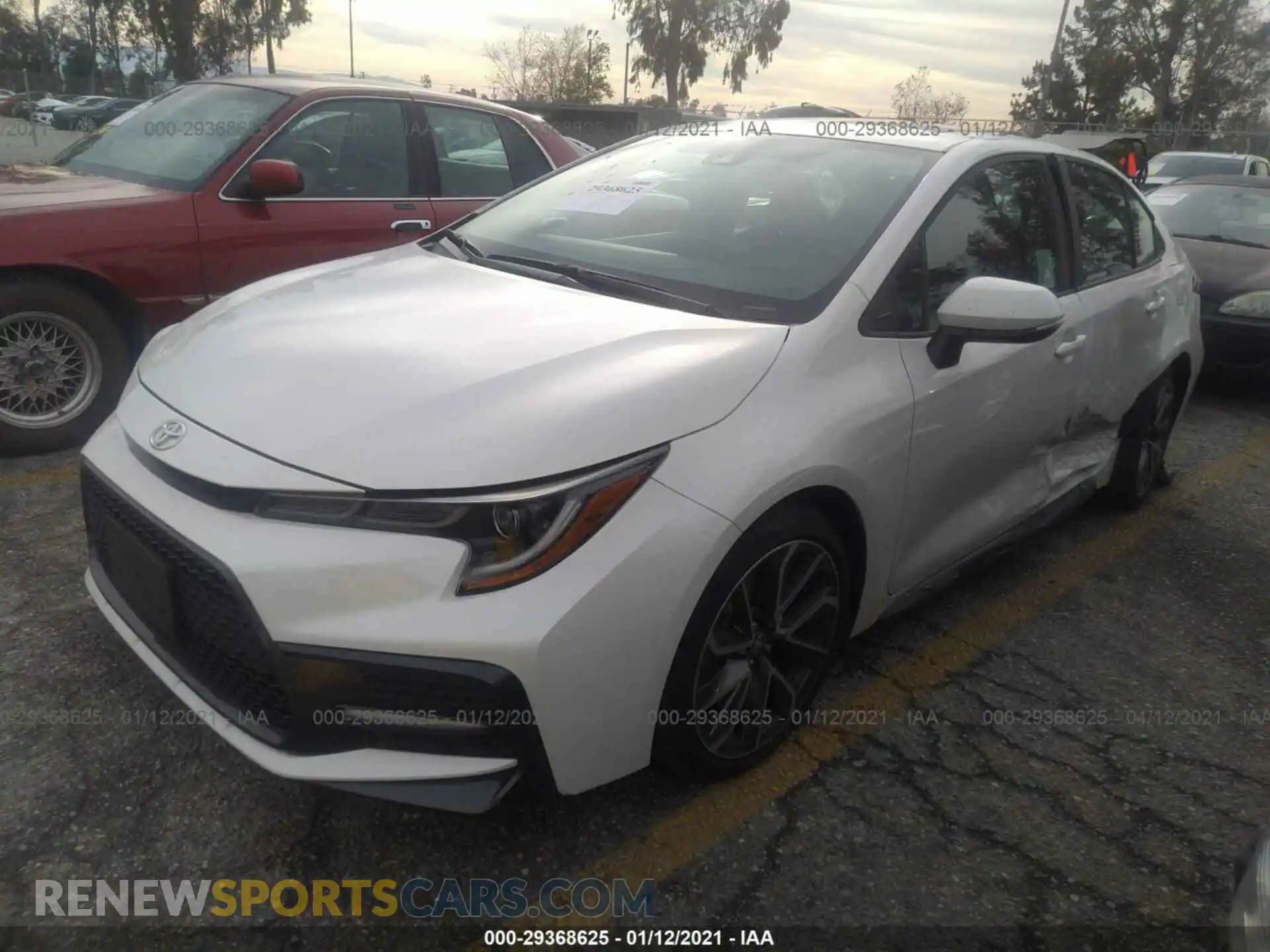 2 Photograph of a damaged car 5YFM4RCE3LP030461 TOYOTA COROLLA 2020