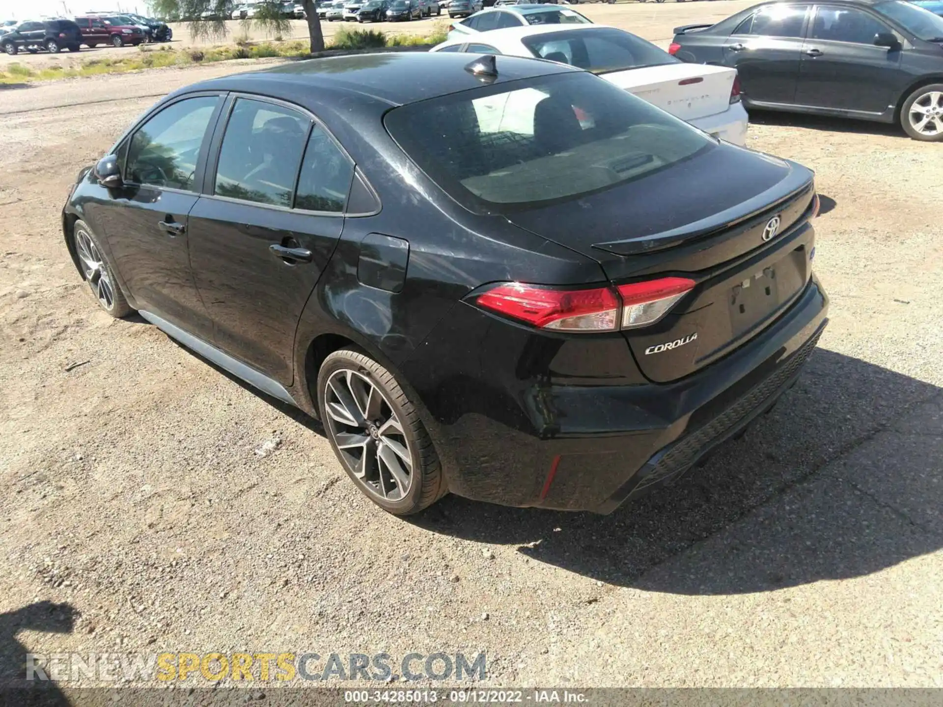 3 Photograph of a damaged car 5YFM4RCE4LP043963 TOYOTA COROLLA 2020