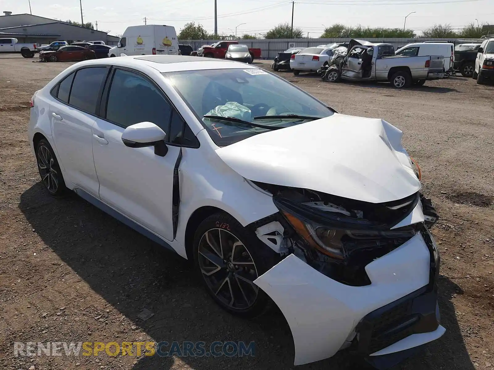1 Photograph of a damaged car 5YFM4RCE6LP015842 TOYOTA COROLLA 2020