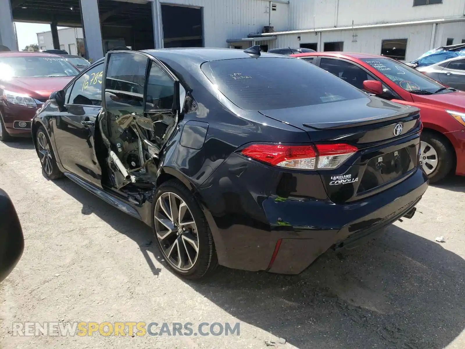 3 fotografías del automóvil dañado 5YFP4RCE8LP026581 TOYOTA COROLLA 2020