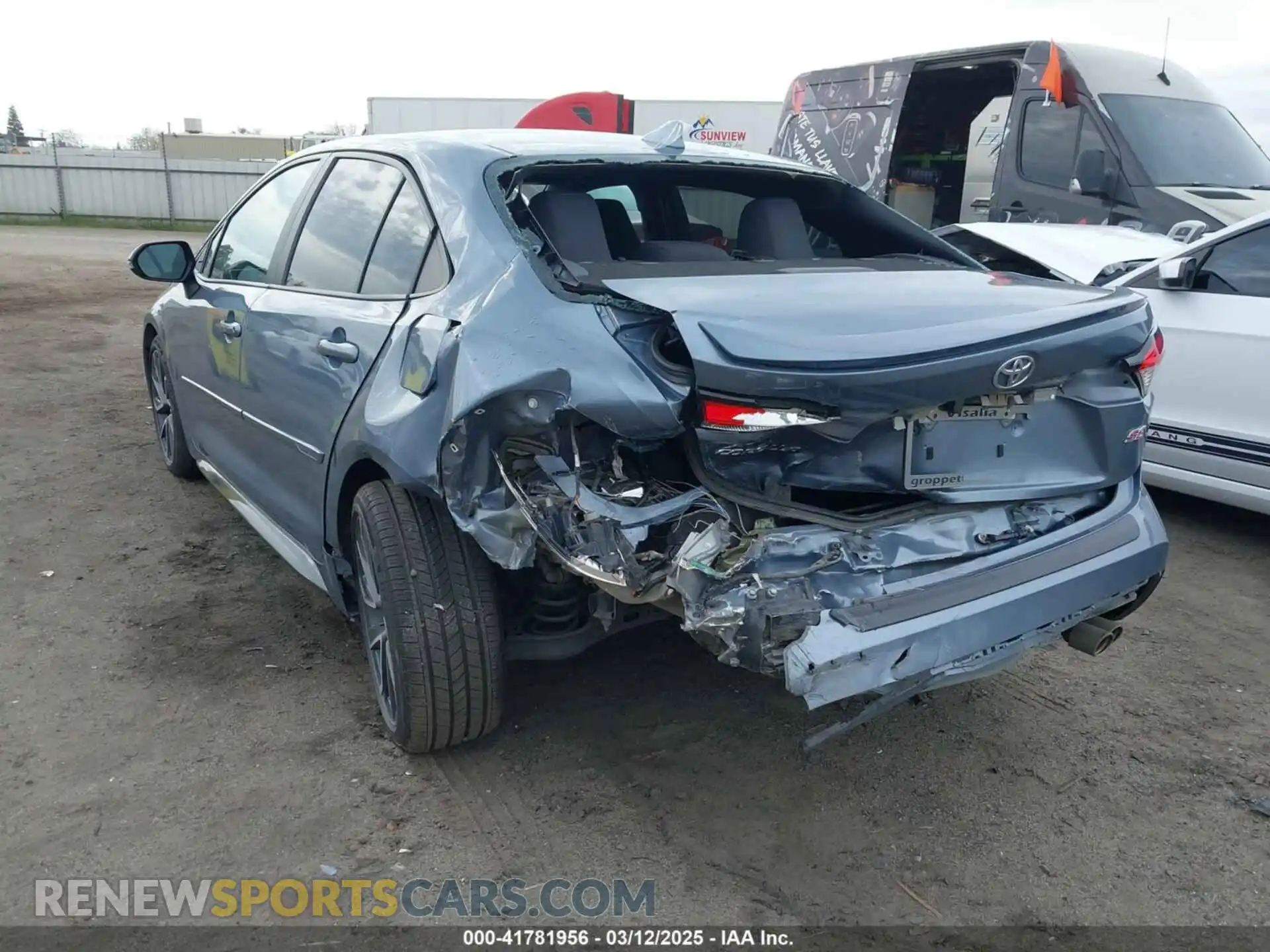 3 Photograph of a damaged car 5YFP4RCEXLP027408 TOYOTA COROLLA 2020