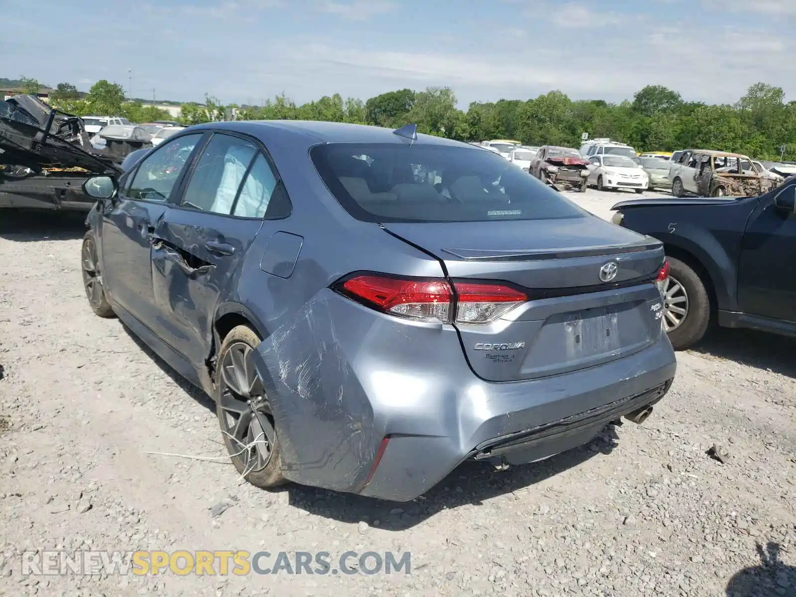 3 Photograph of a damaged car 5YFS4RCE0LP006478 TOYOTA COROLLA 2020