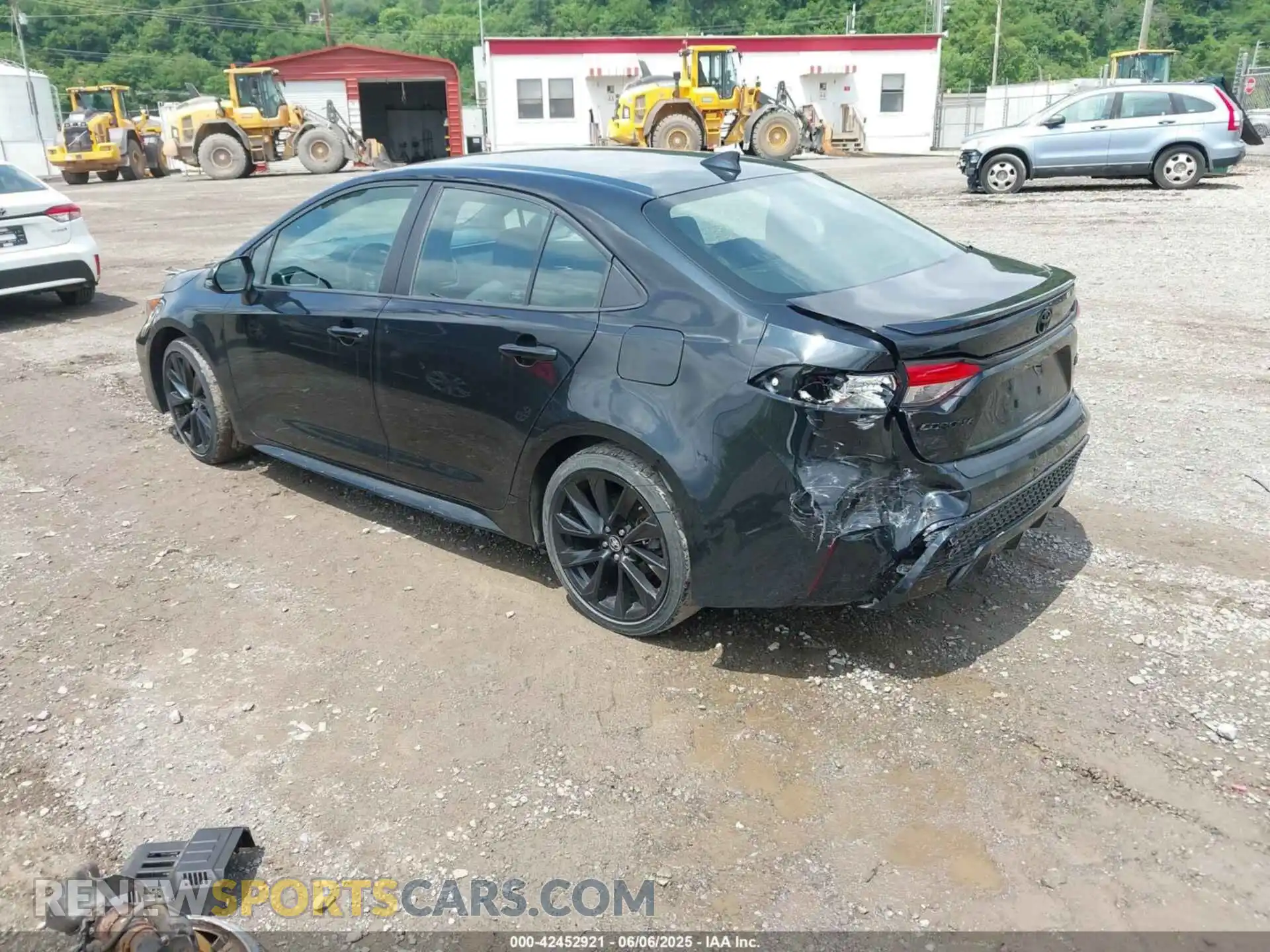 3 Photograph of a damaged car 5YFS4RCE0LP033826 TOYOTA COROLLA 2020