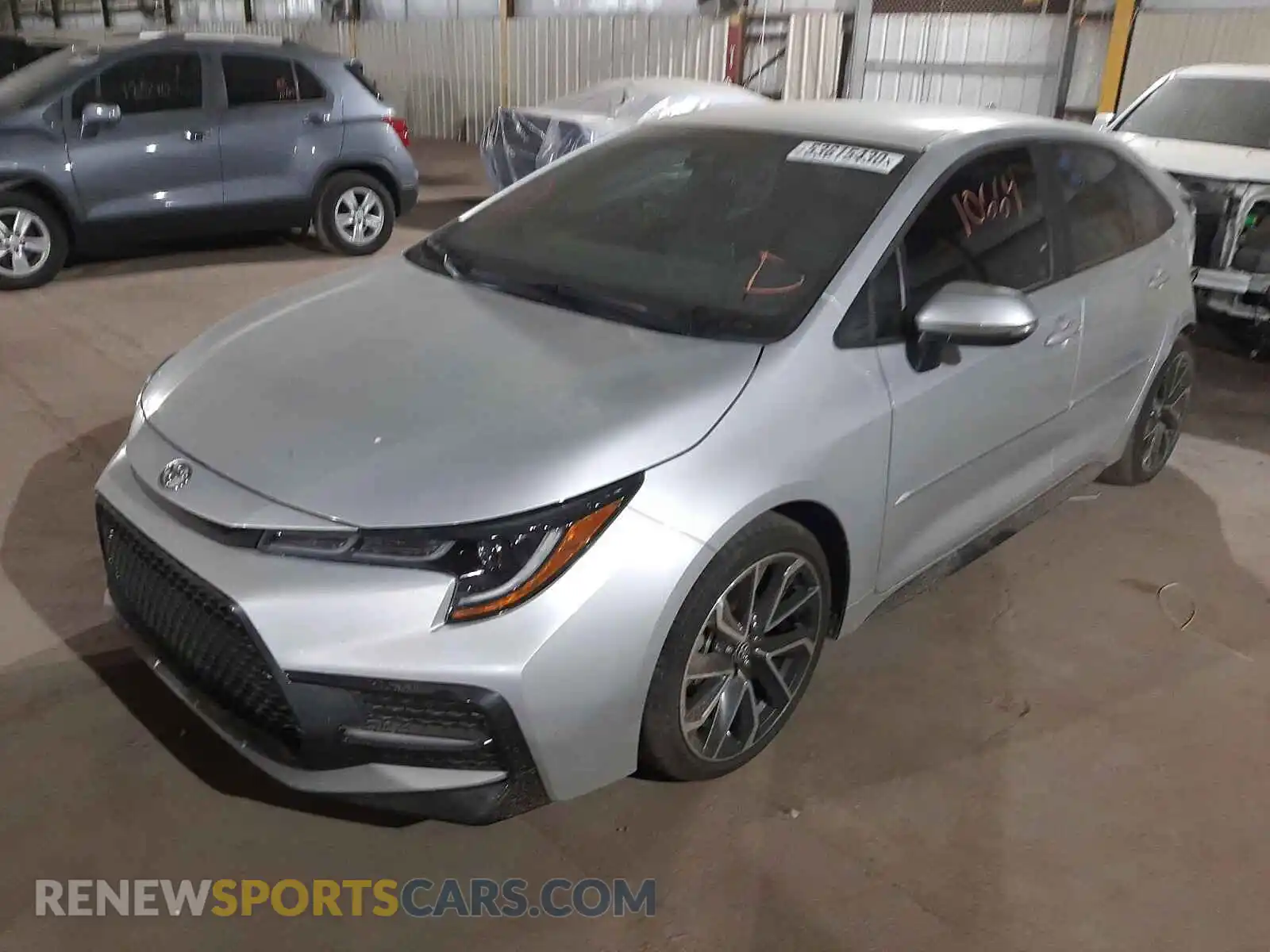 2 Photograph of a damaged car 5YFS4RCE0LP035530 TOYOTA COROLLA 2020